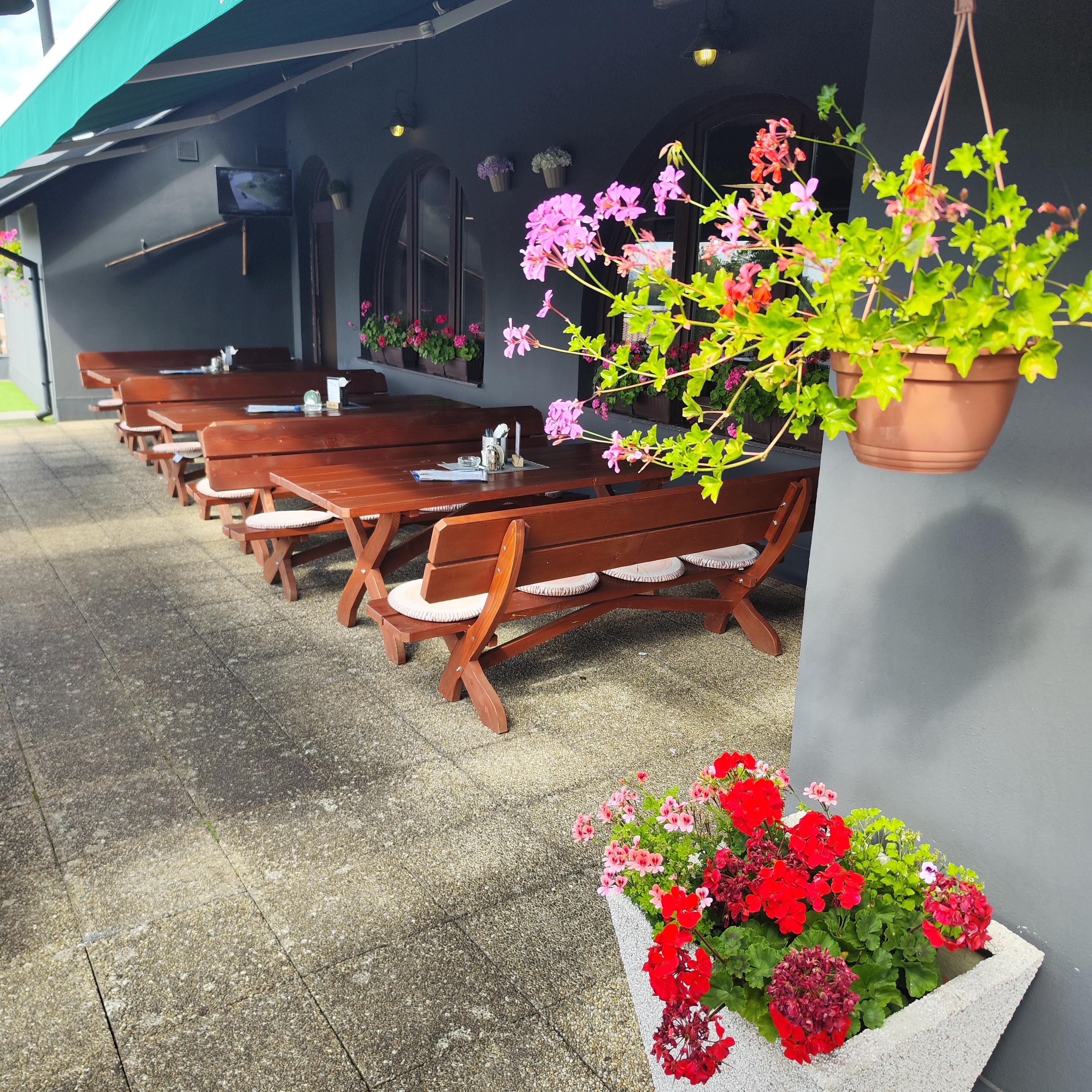 VETERAN RESTAURANT CAR CLUB foto 3