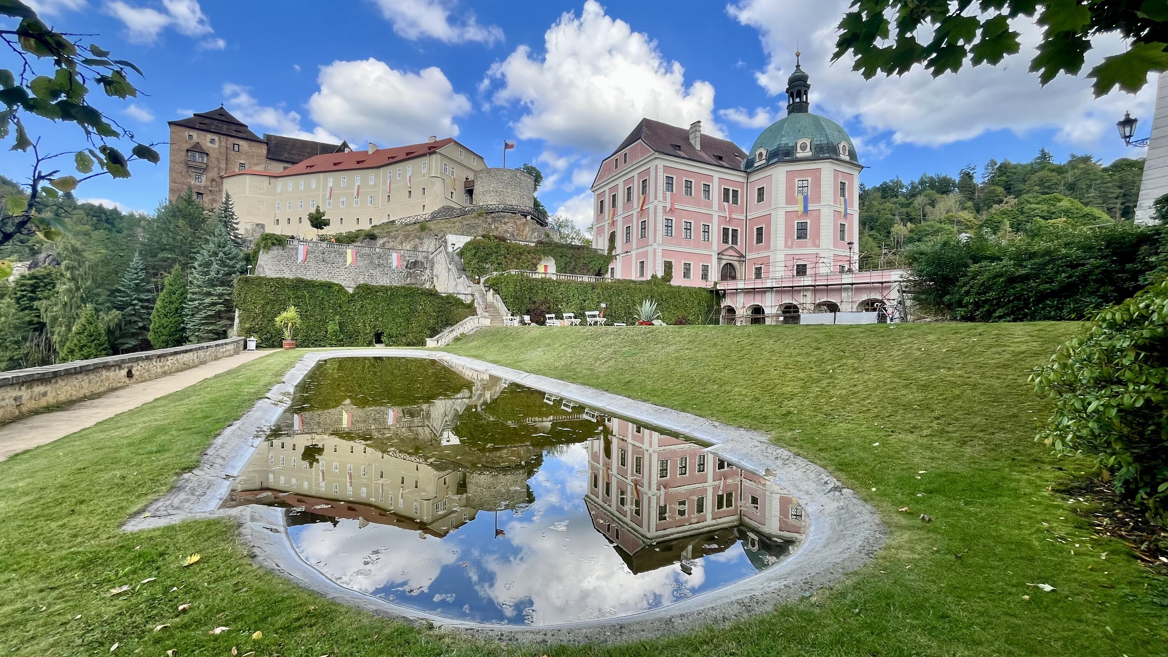 Hrad a zámek Bečov nad teplou foto 2