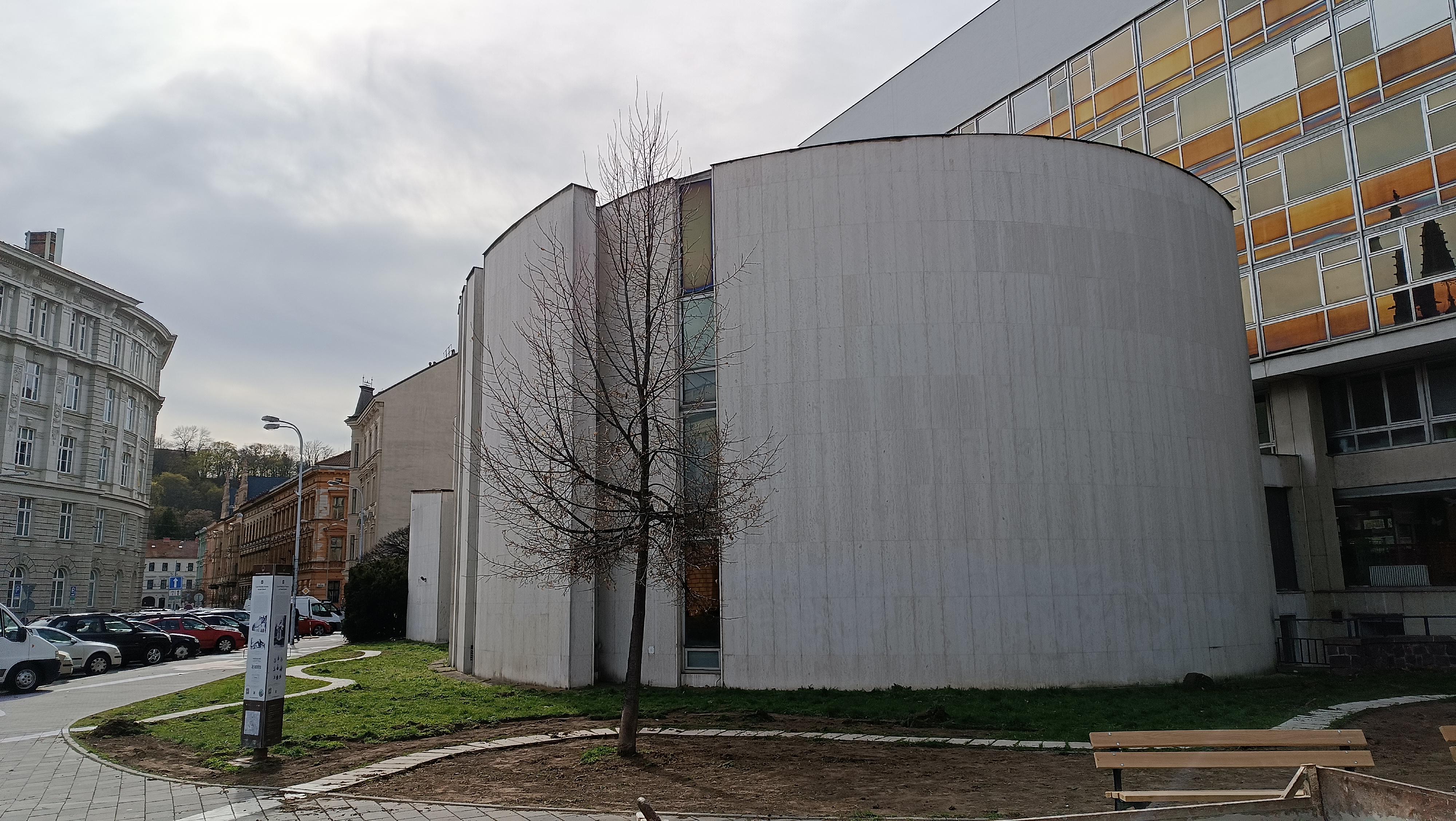 Divadlo Bolka Polívky foto 3