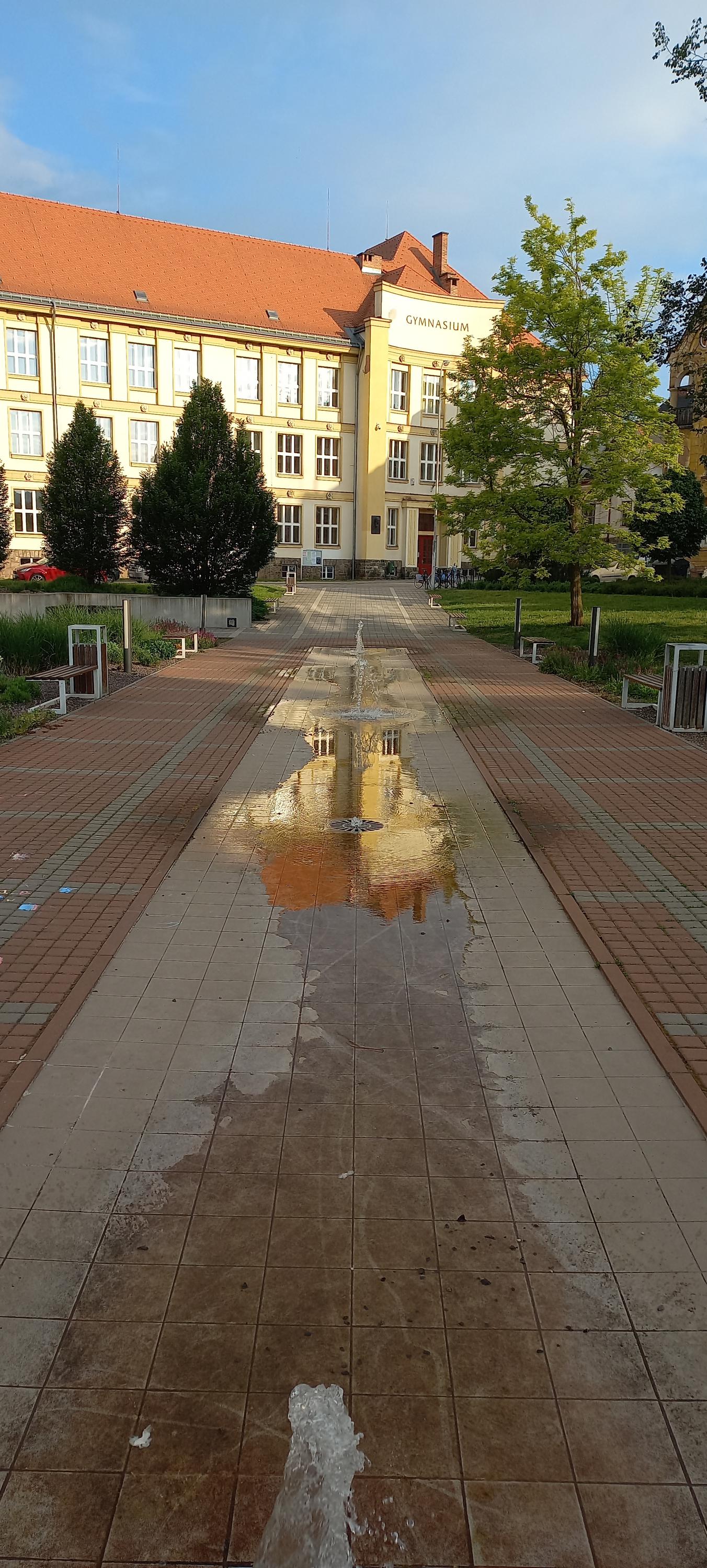 Gymnázium Trutnov, Jiráskovo náměstí foto 4