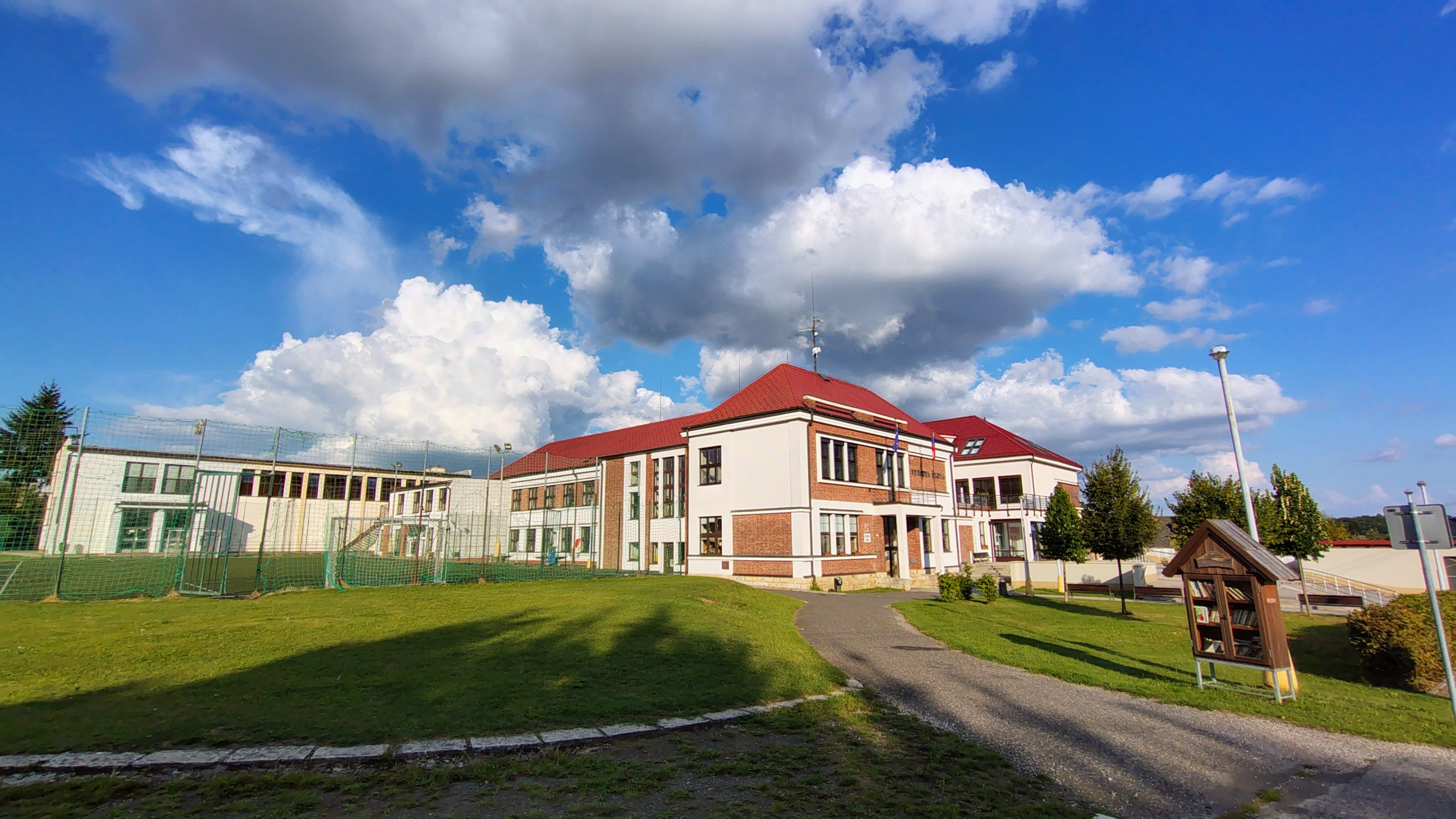 Základní škola Bílá Třemešná foto 2