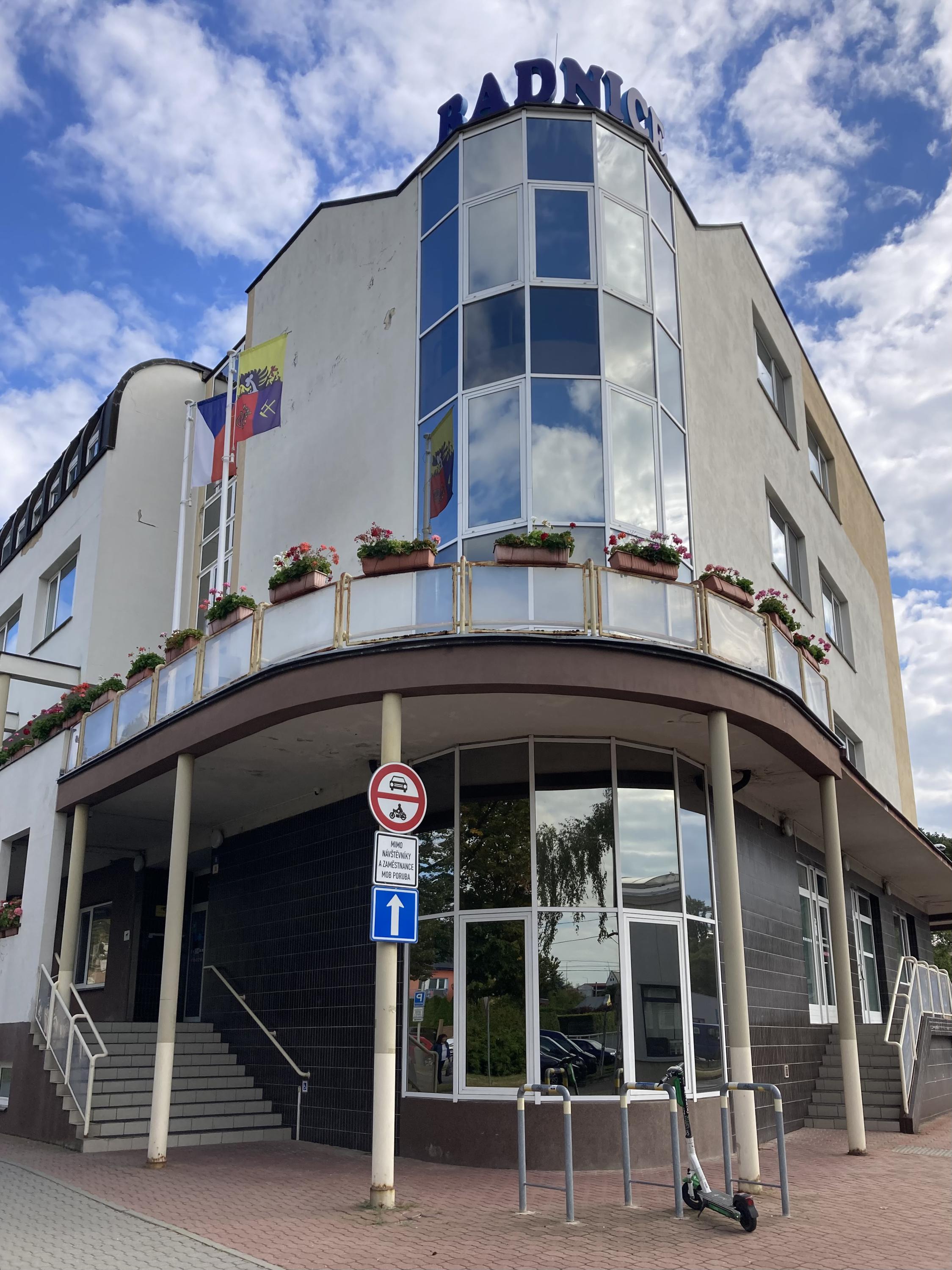 Úřad městského obvodu Ostrava - Poruba foto 2