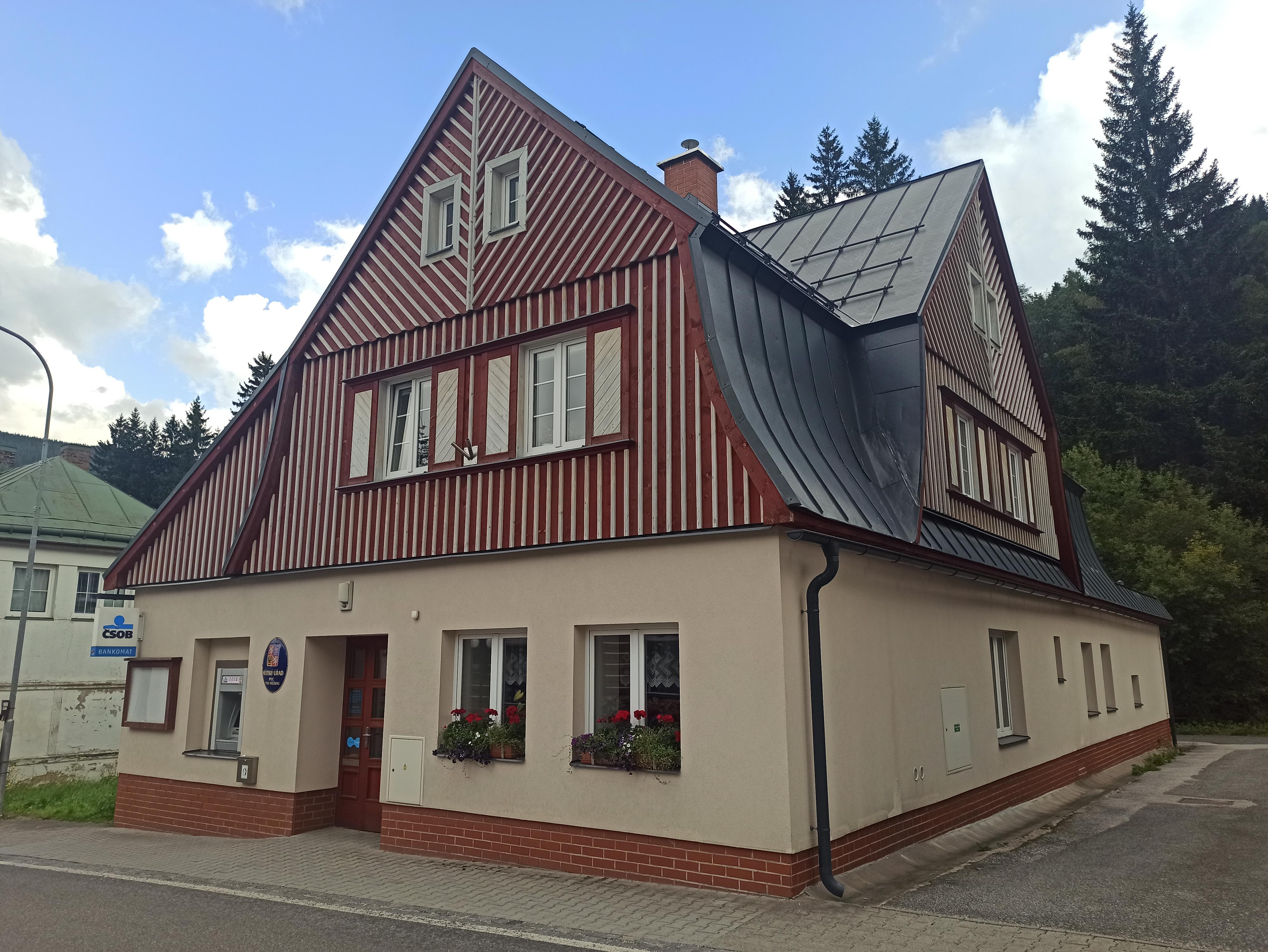 Pec pod Sněžkou - městský úřad