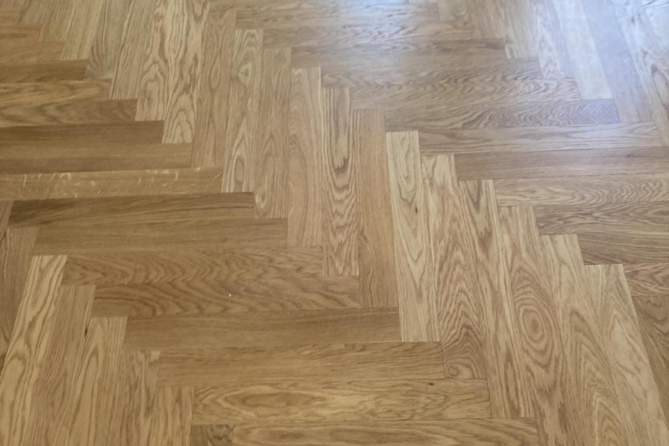 Beňák PARKETY - broušení a renovace parket