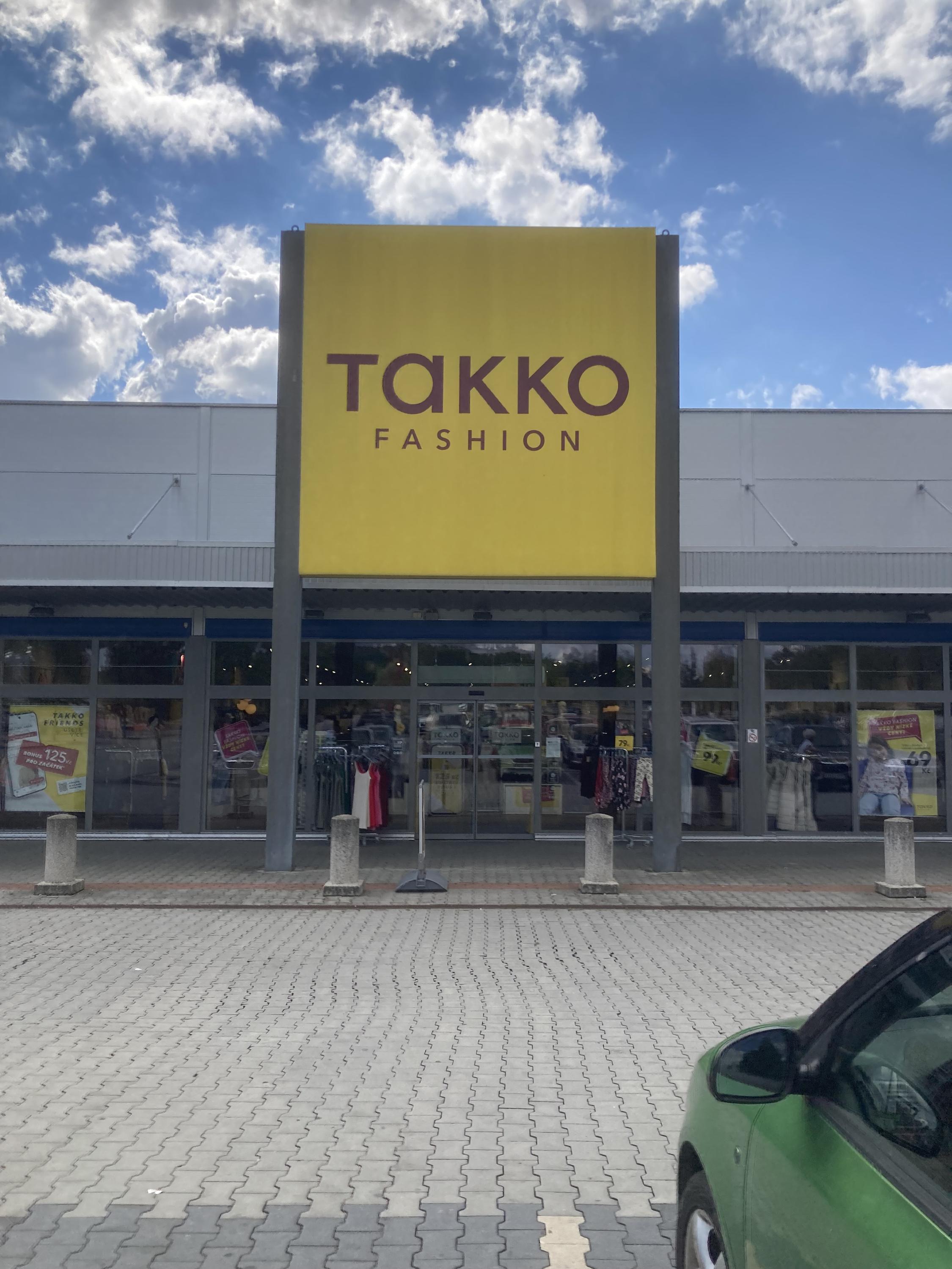 TAKKO FASHION foto 2