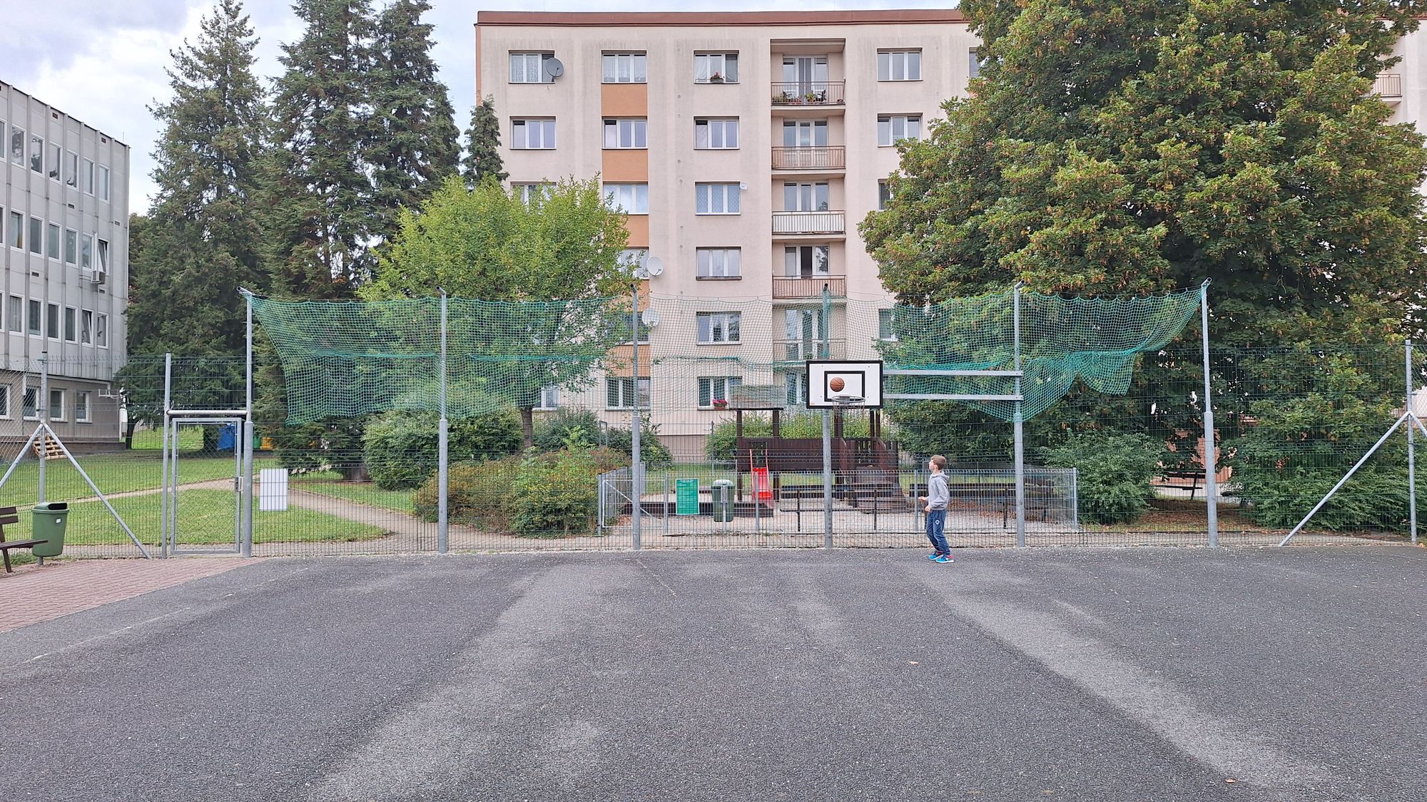 Víceúčelové hřiště Pod Nemocnicí foto 3