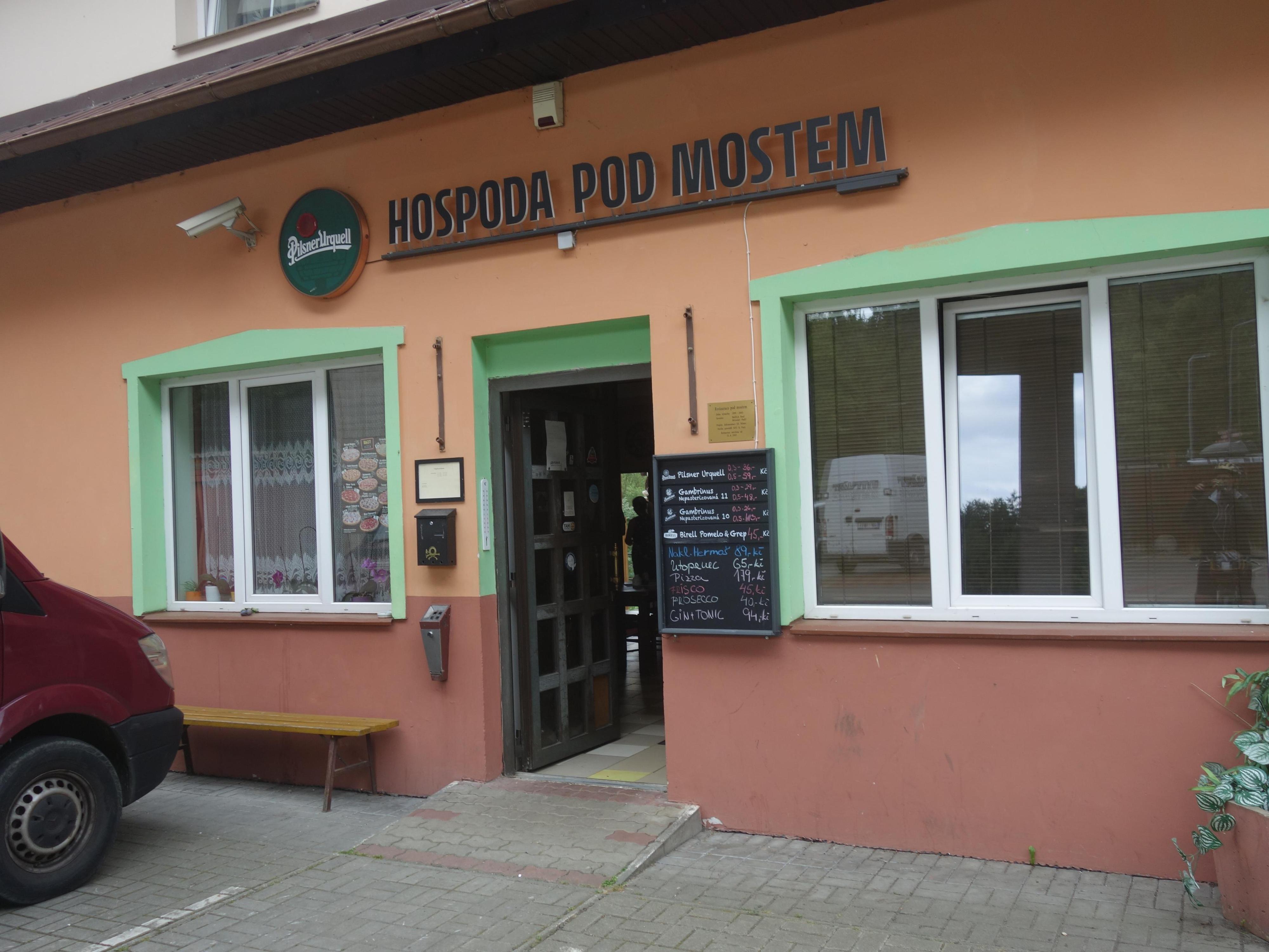 Restaurace Pod mostem foto 3