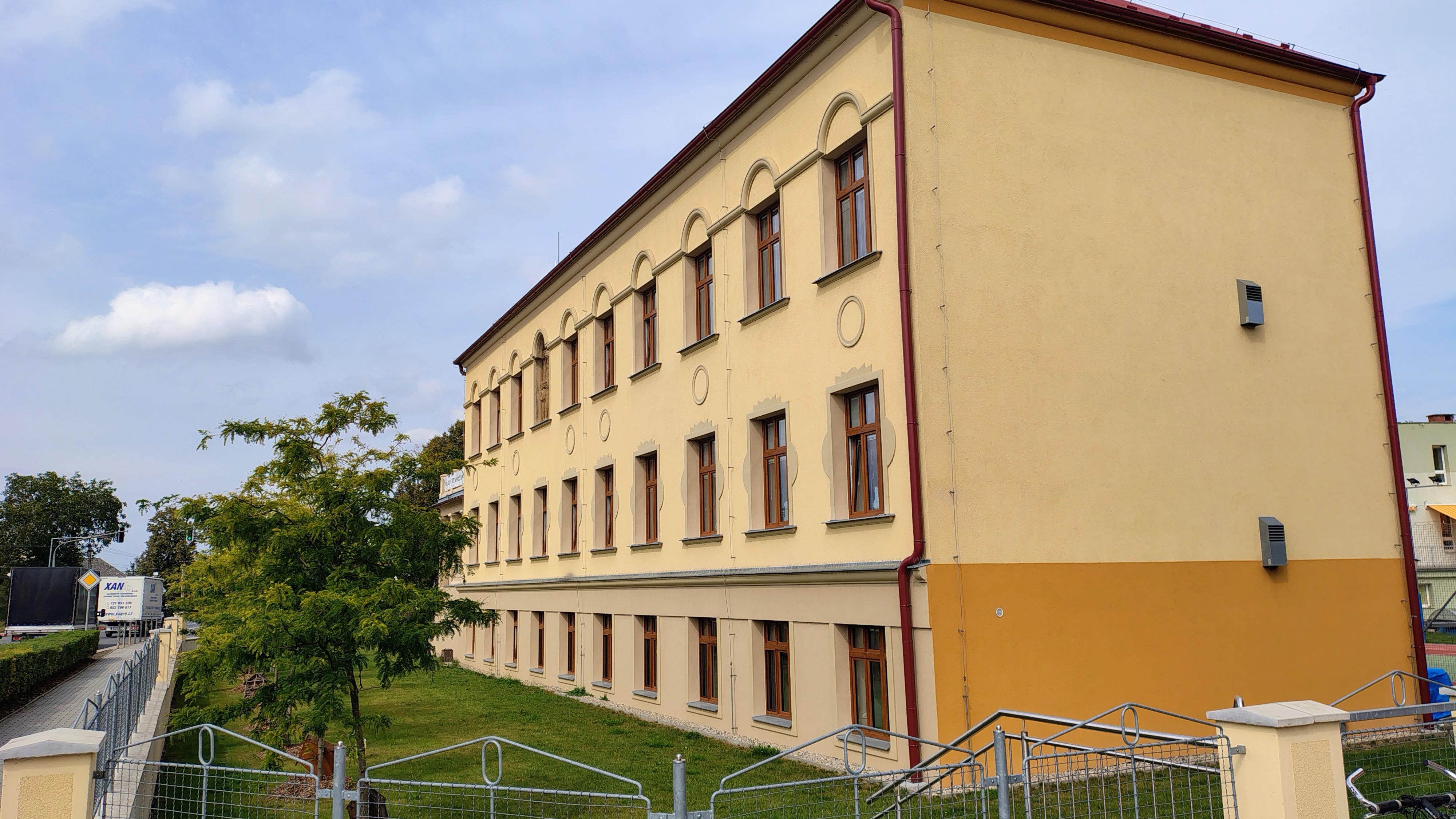 ZŠ a MŠ Kokory foto 4