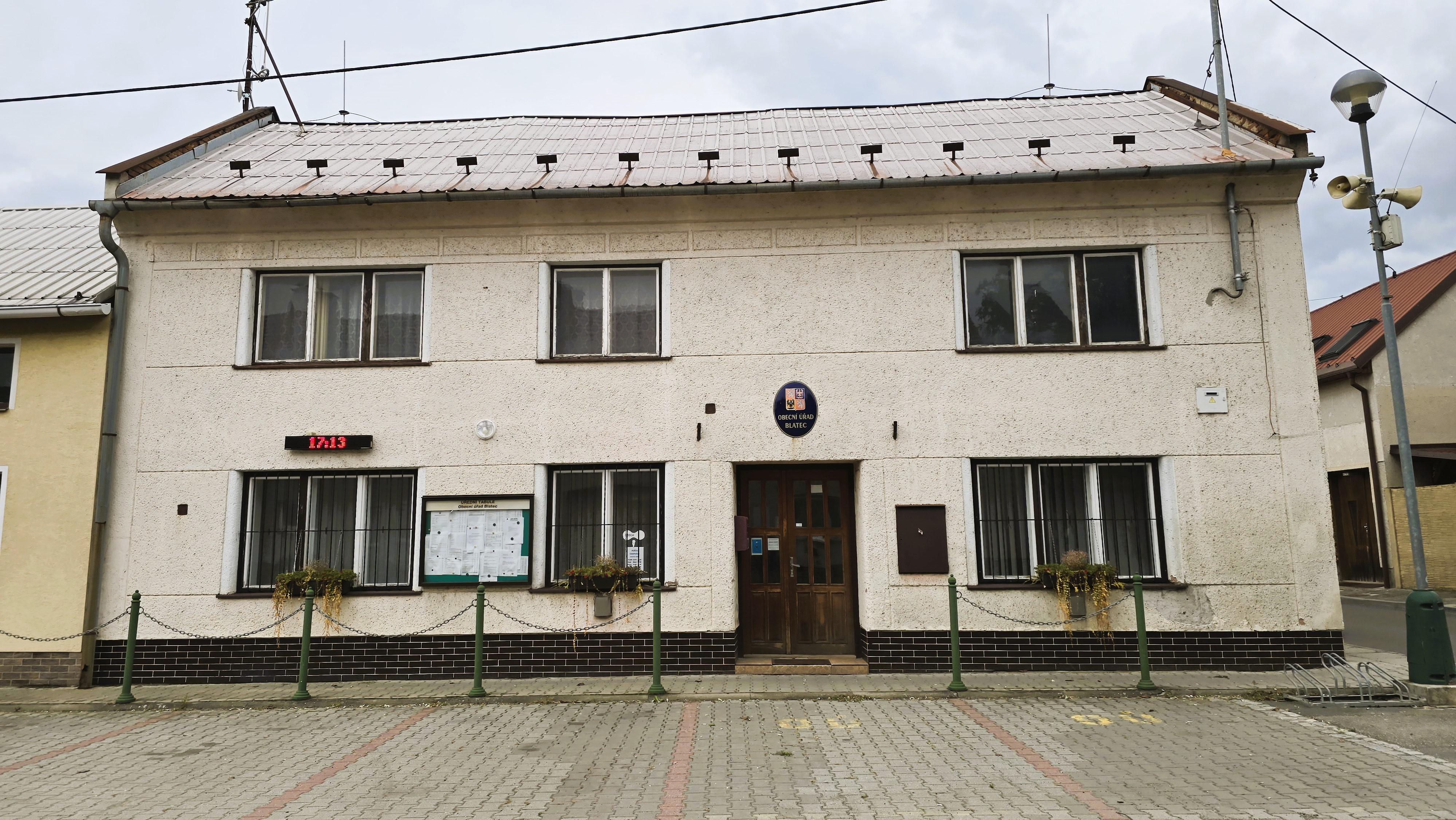 Blatec - obecní úřad foto 5