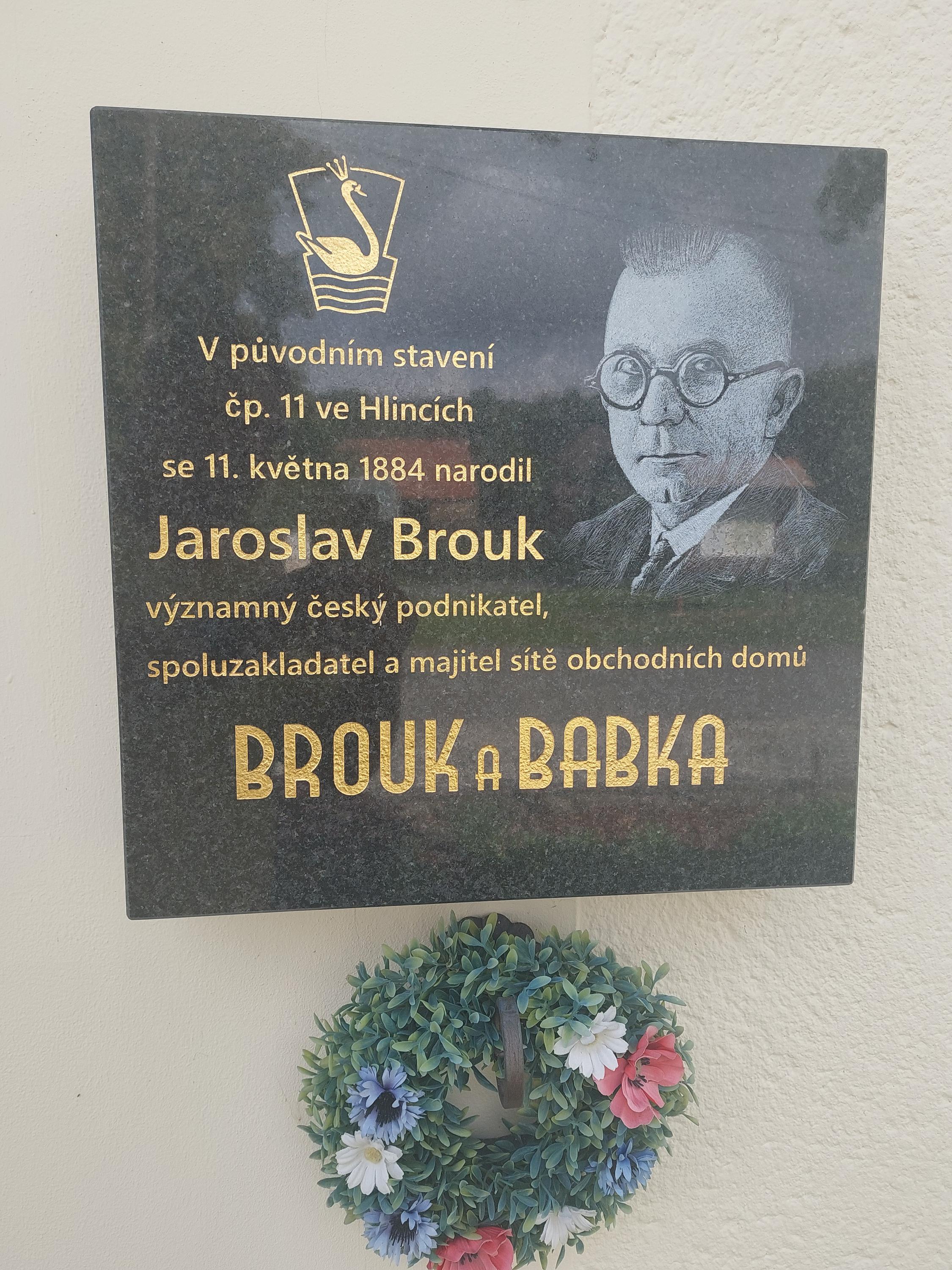 Hlince - obecní úřad foto 3