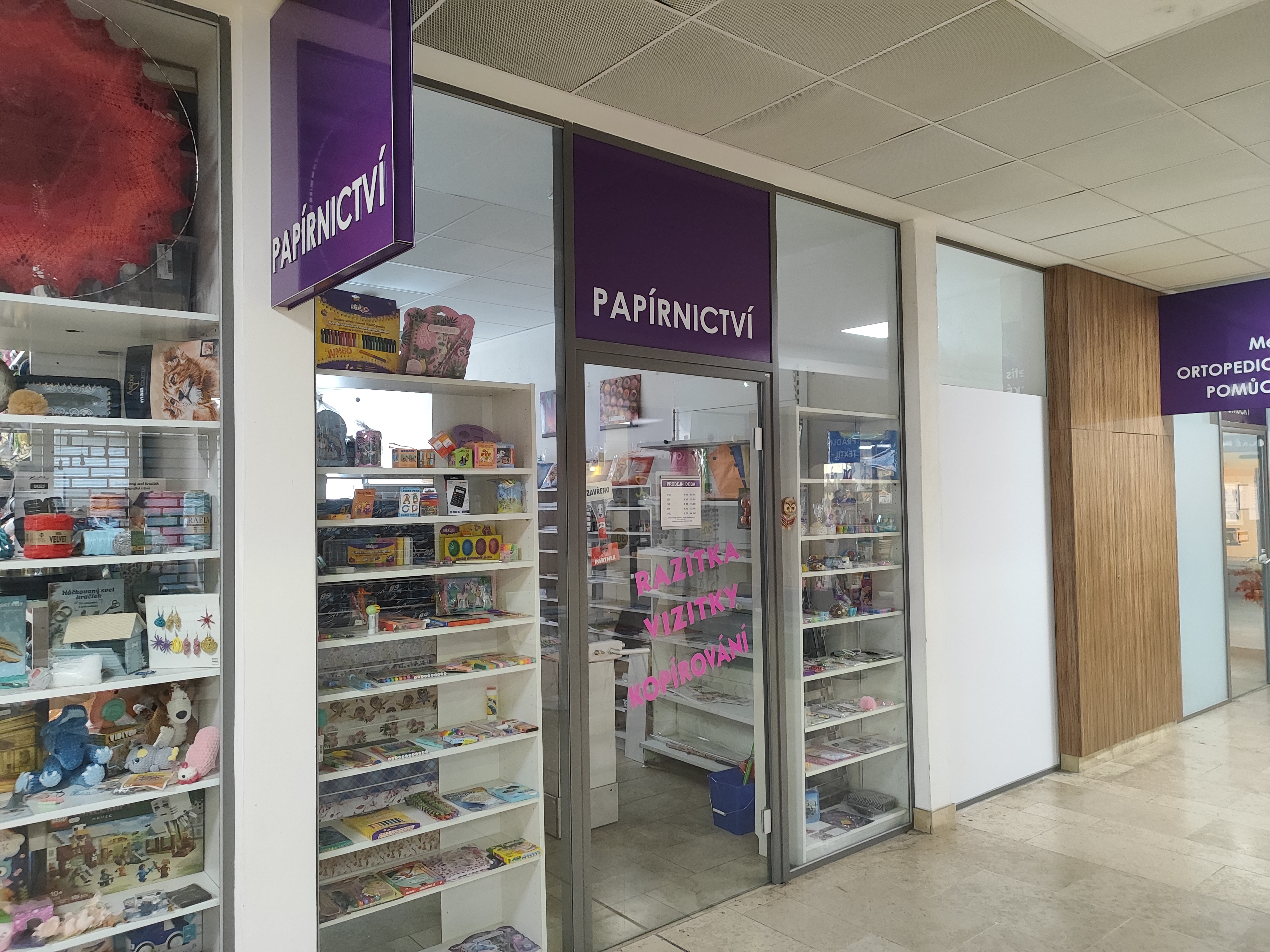 Papírnictví - poliklinika