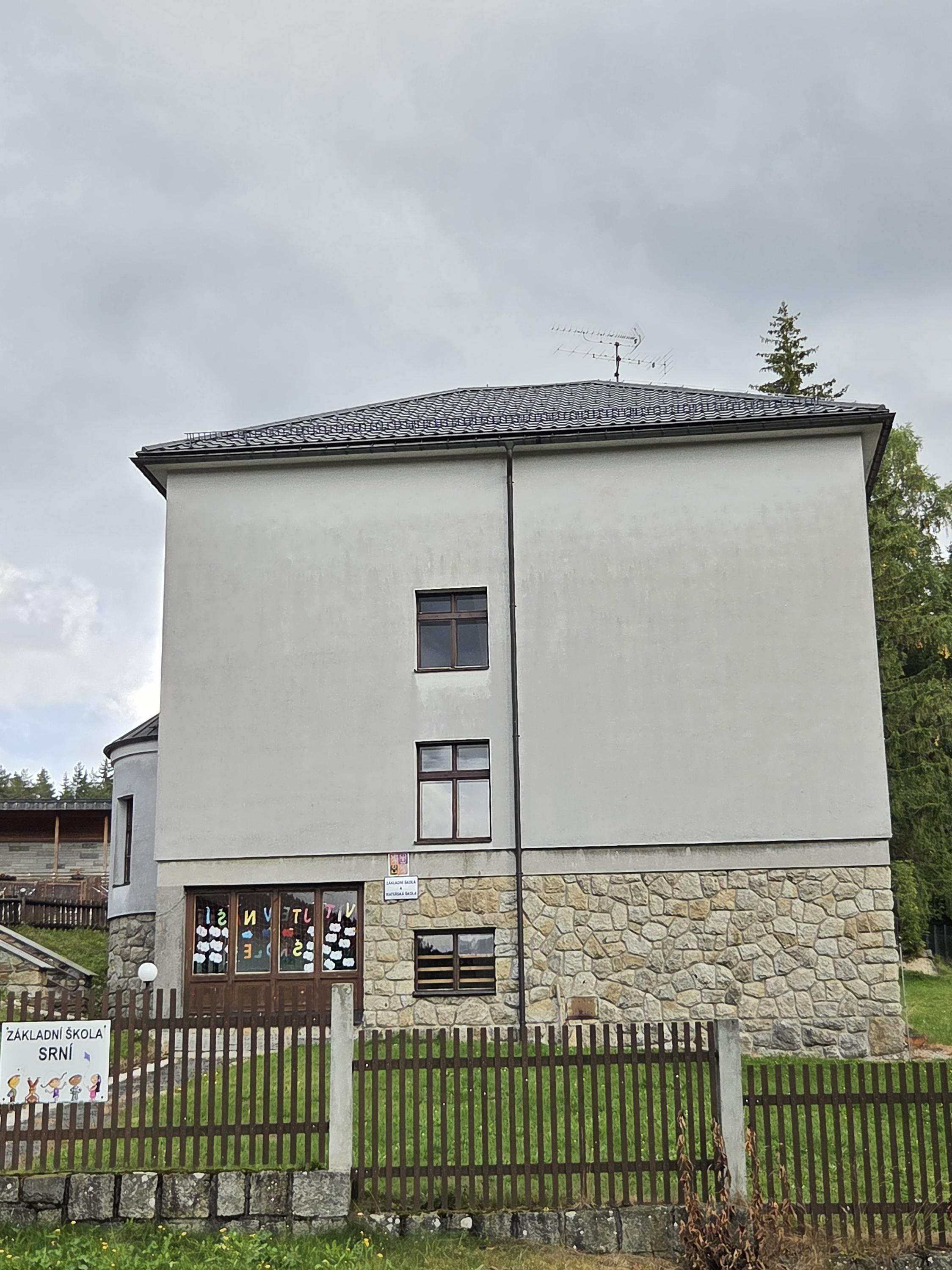 ZŠ Srní, okres Klatovy foto 2