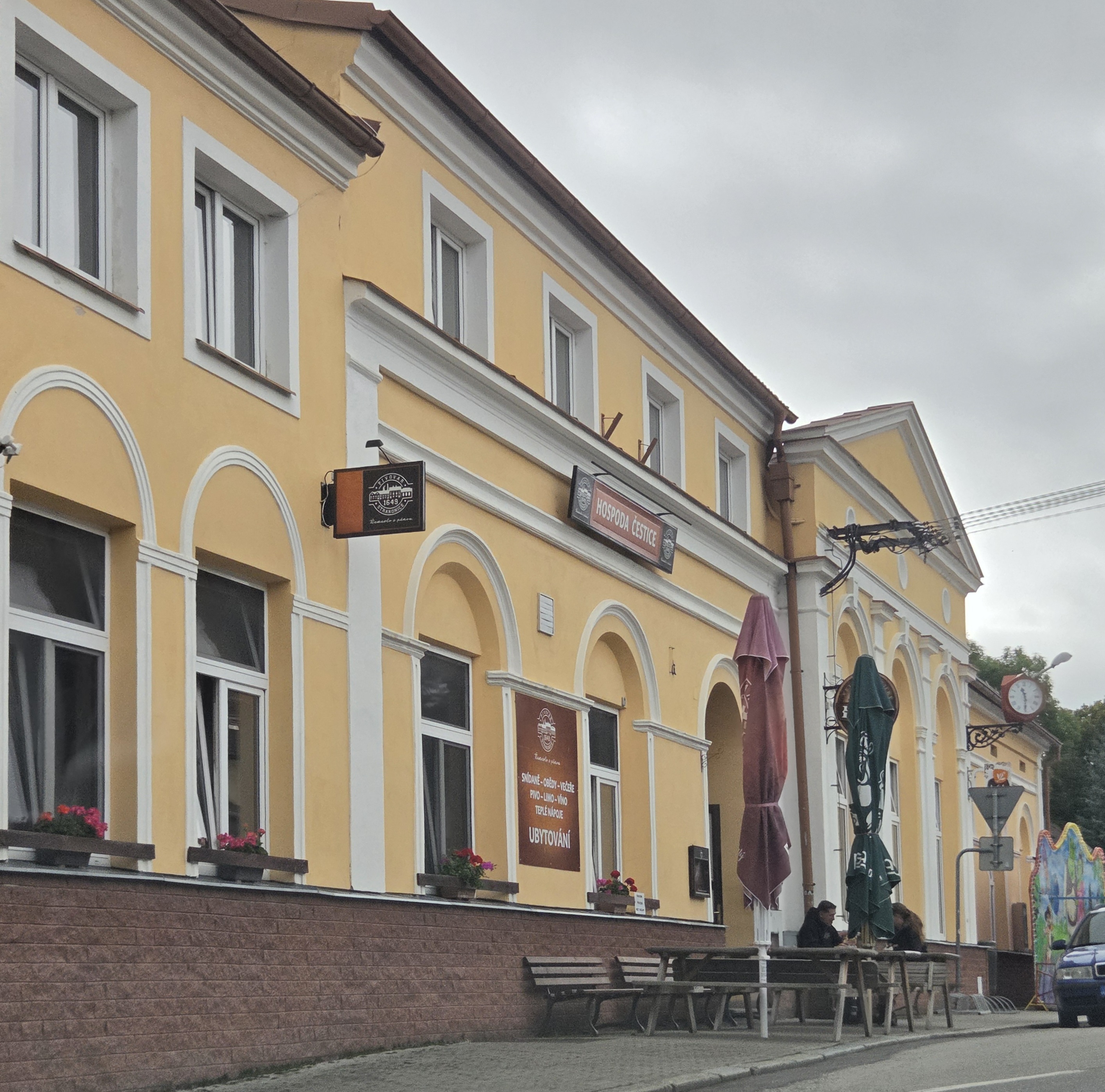 HOSPODA ČESTICE foto 3