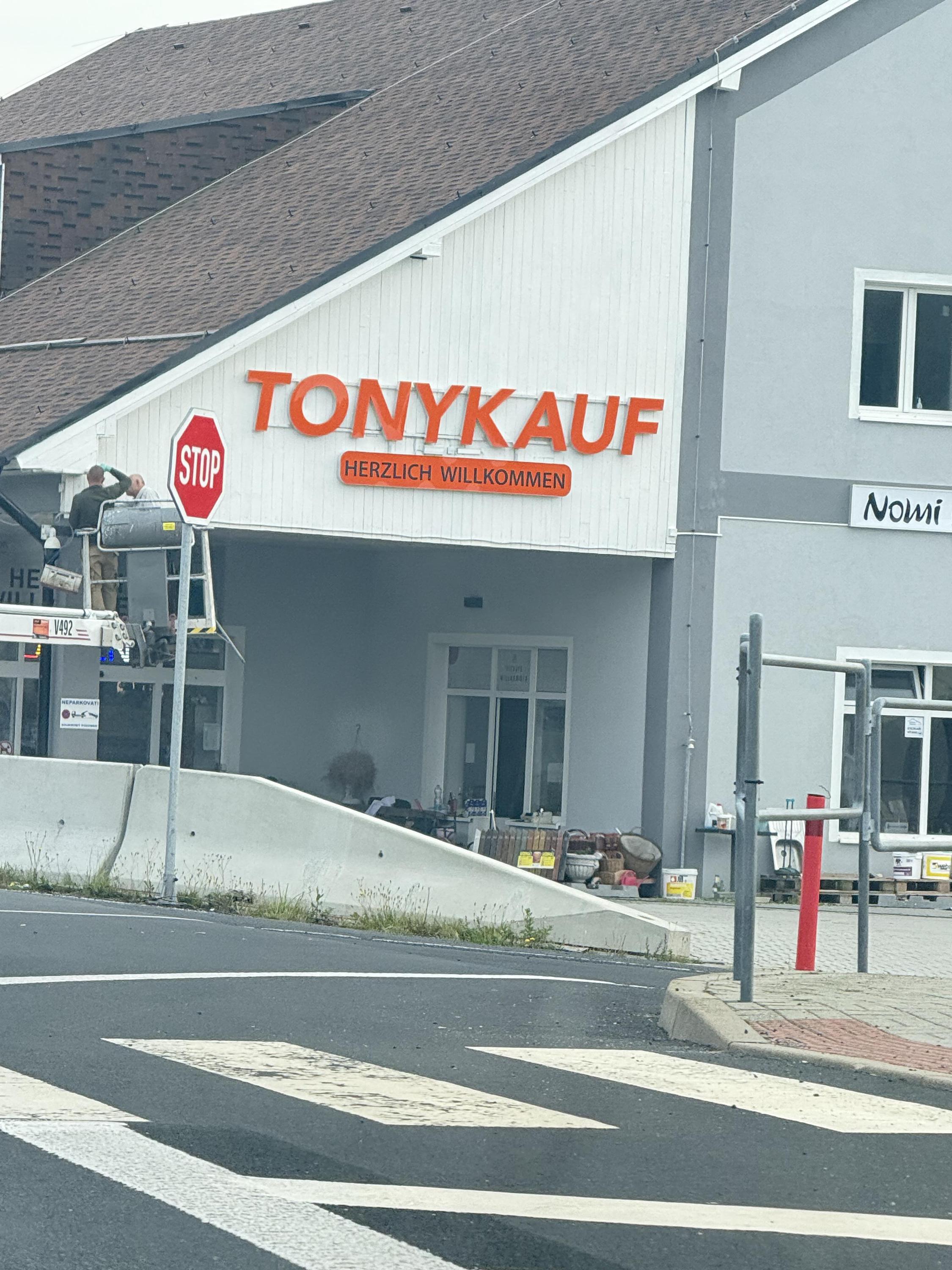 TONYKAUF SHOP foto 2