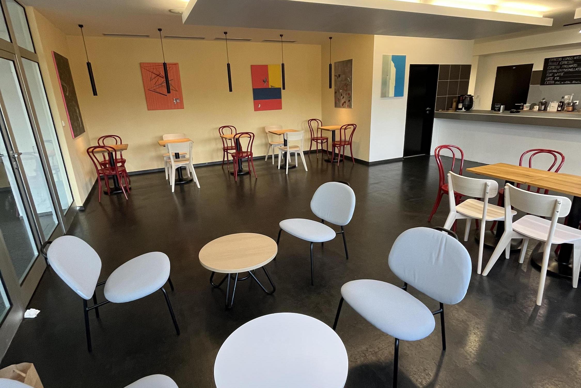 Kavárna proviSORRYum