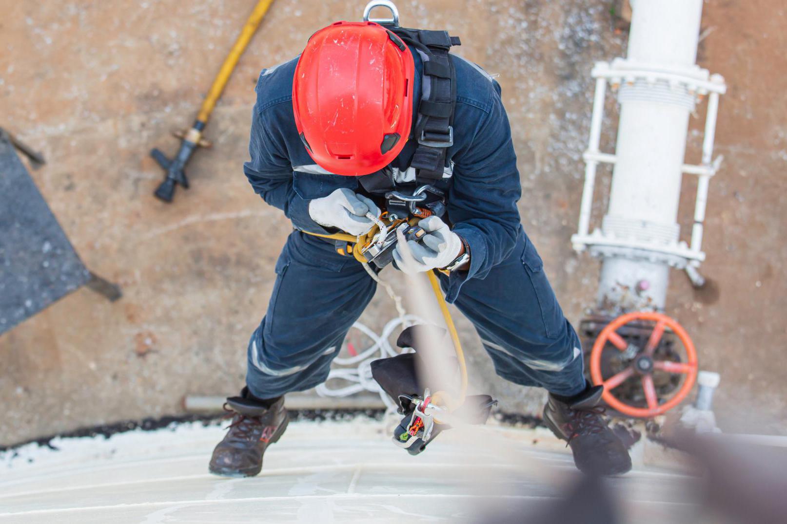 Montážní práce, opravy, instalace ve výškách