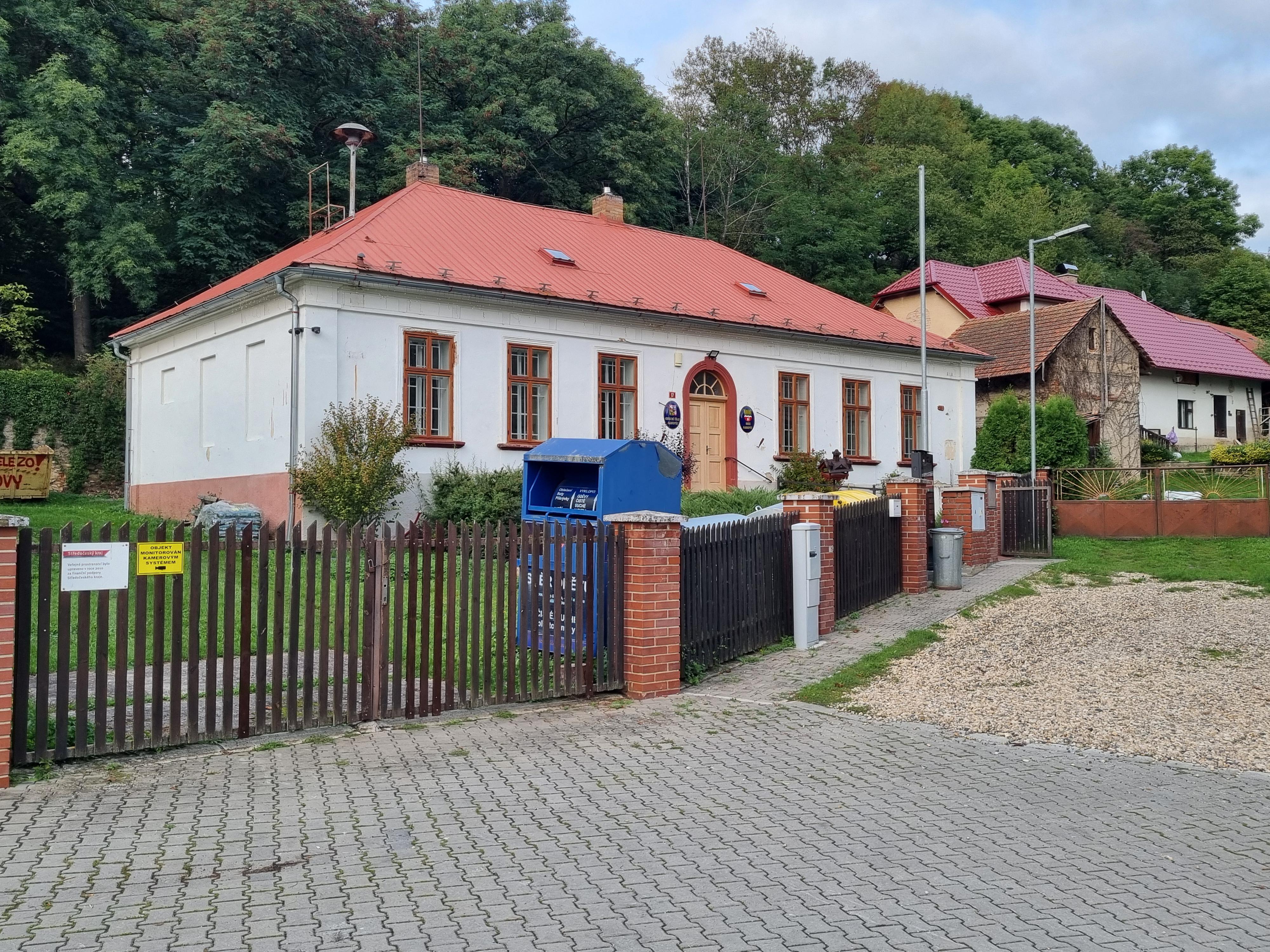Samopše - obecní úřad foto 4