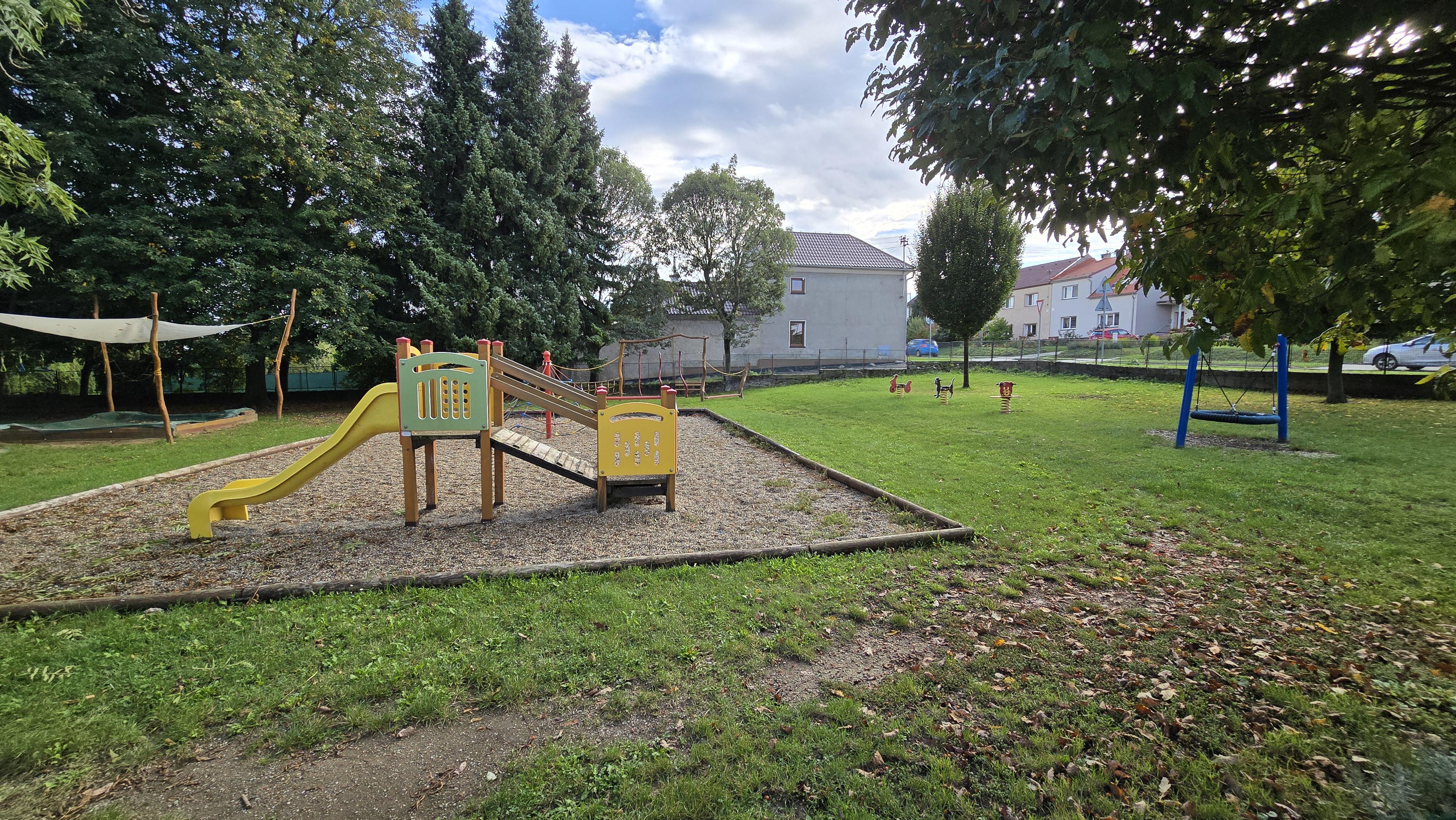 ZŠ a MŠ Kožušany - Tážaly foto 6