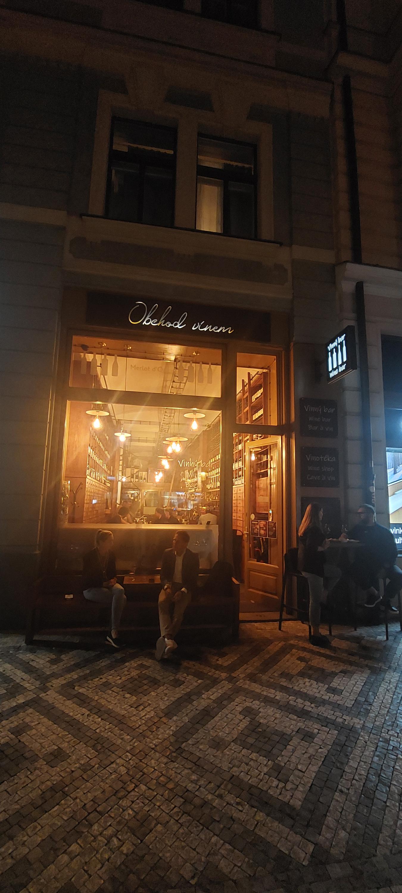 Dušní Merlot D`Or Wine Bar foto 4