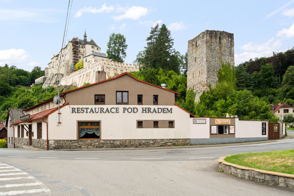 prodej ziskové restaurace Český Šternberk