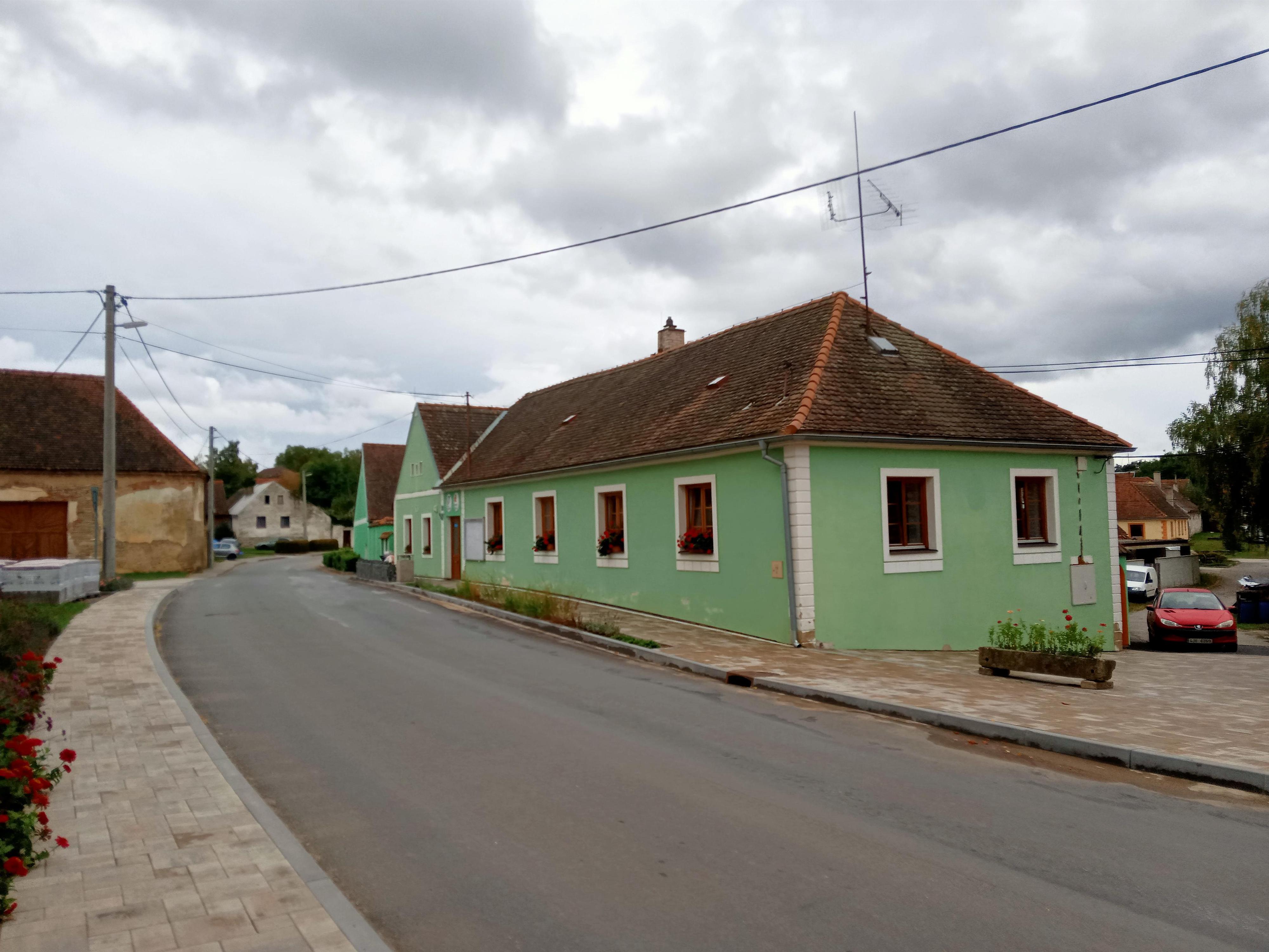 Korolupy - obecní úřad foto 6