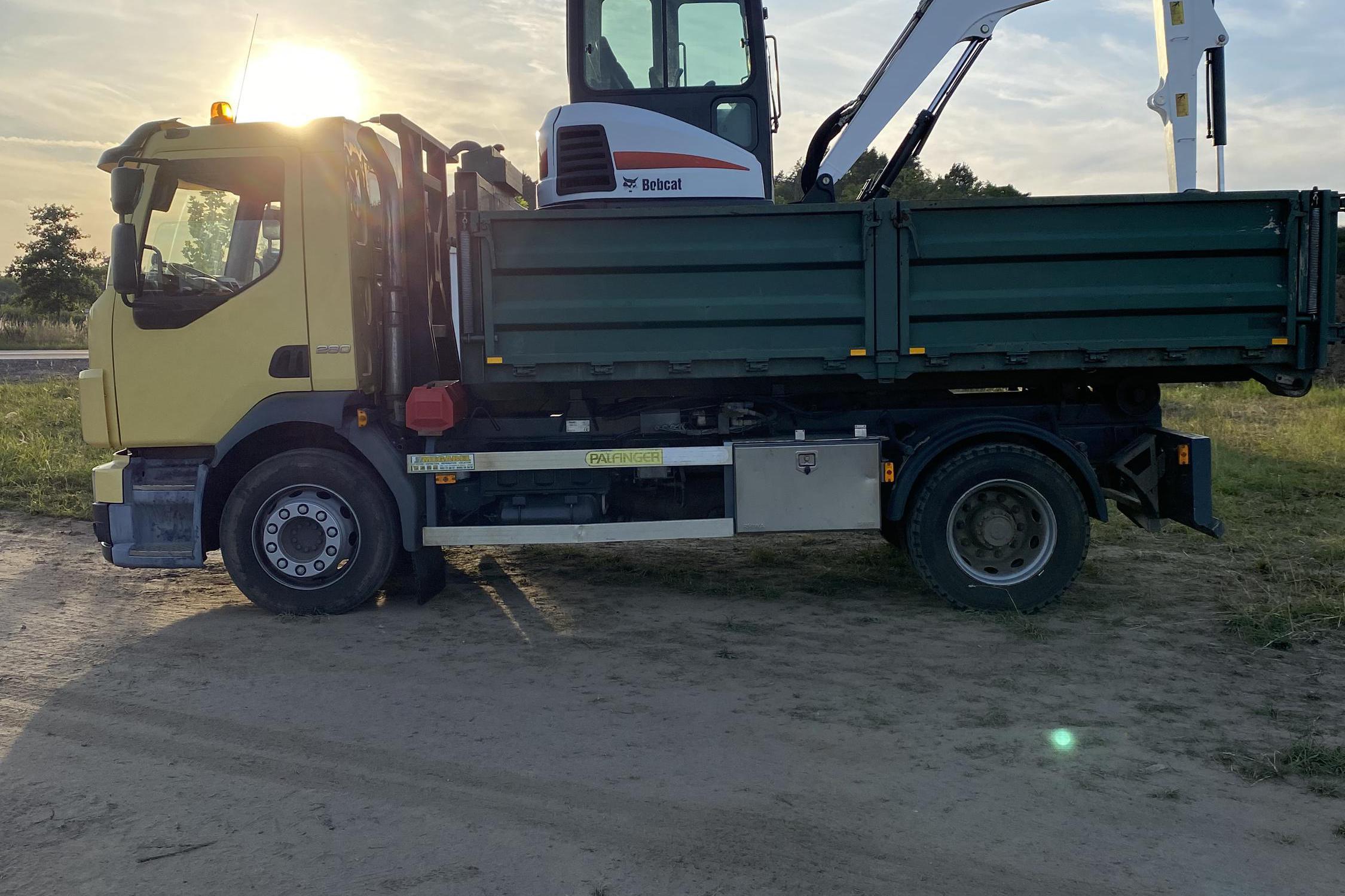 Zemní práce Milan Port