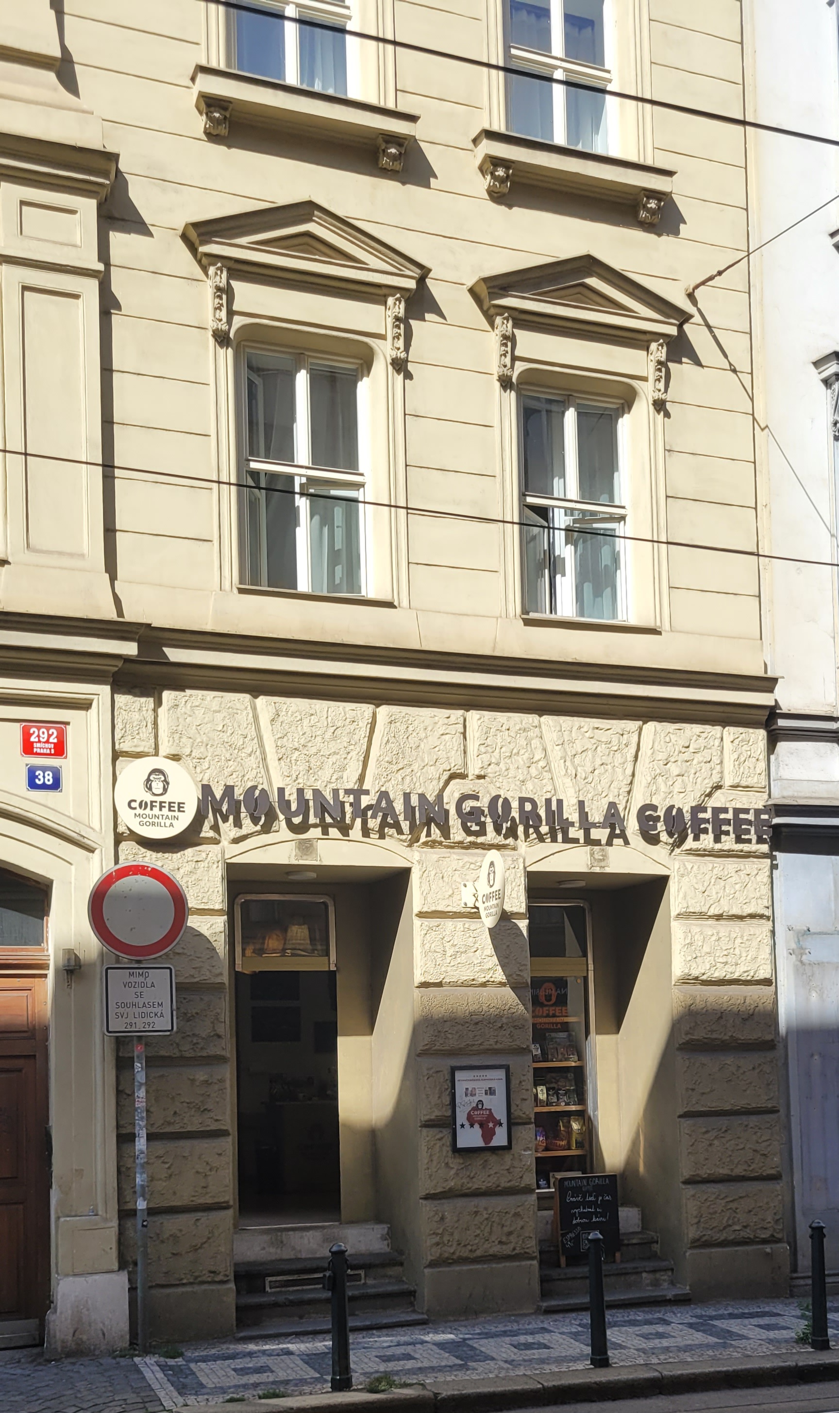 Mountain Gorilla Coffee foto 2