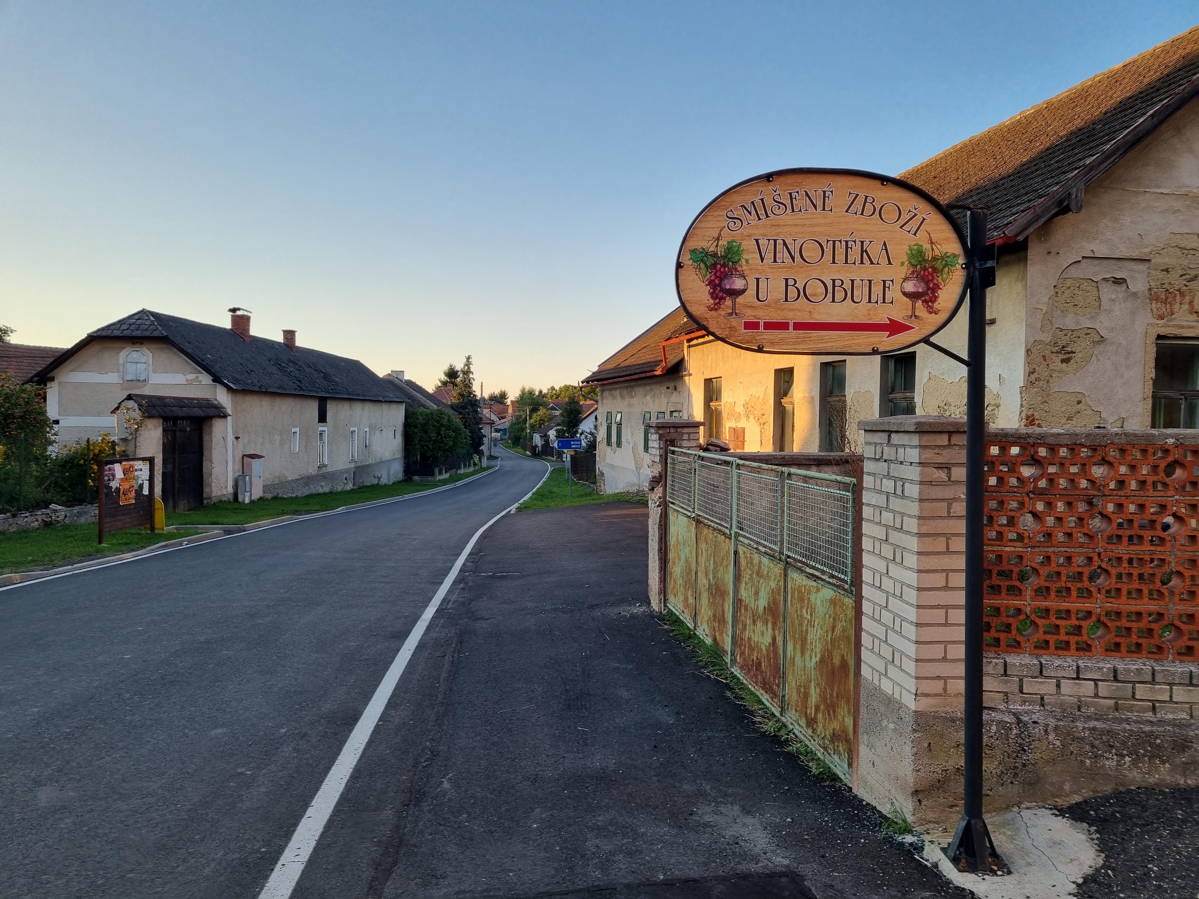Smíšené zboží s vinotékou U Bobule foto 2
