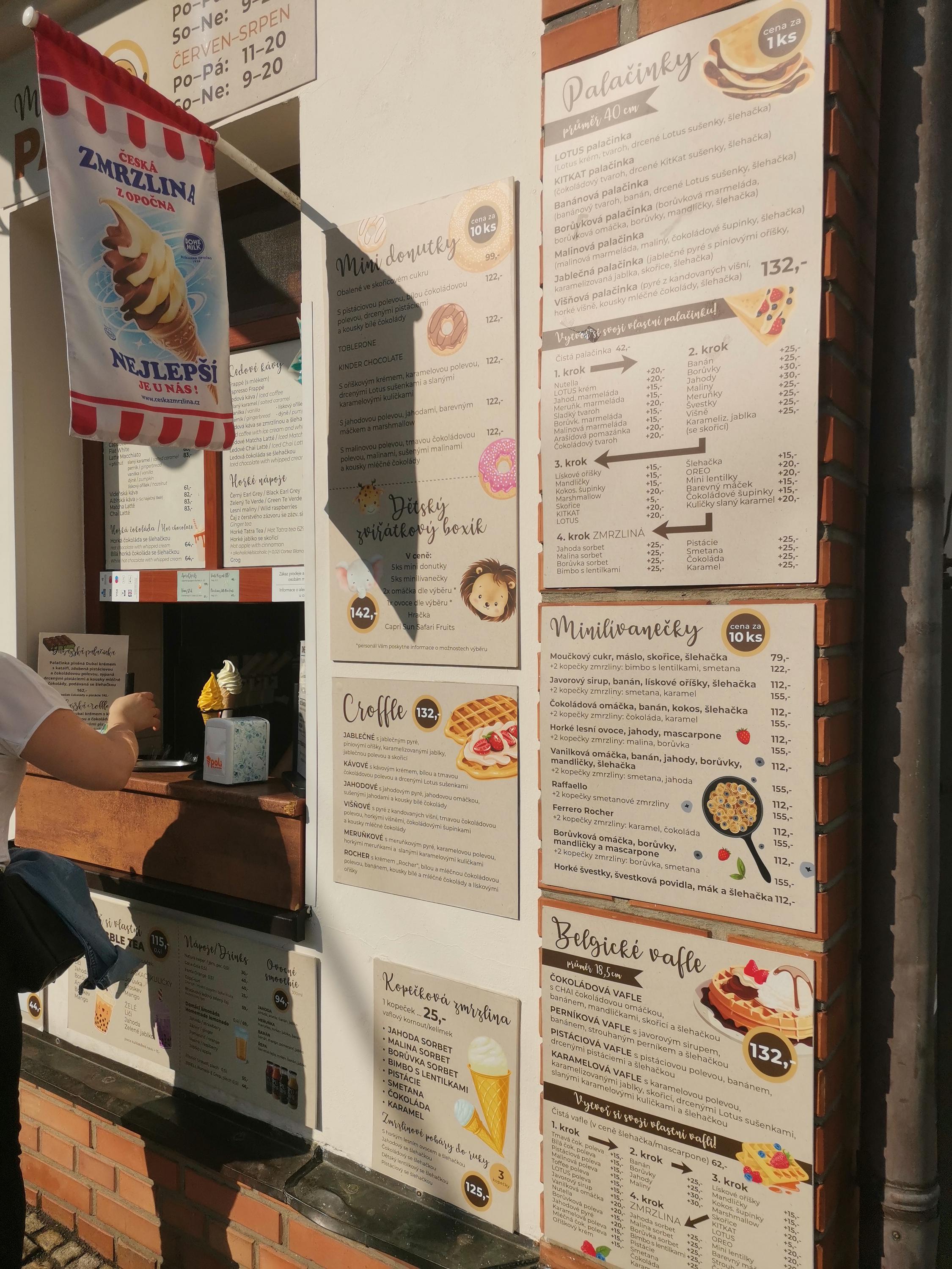 STROUHA coffee & wine & spirits foto 2