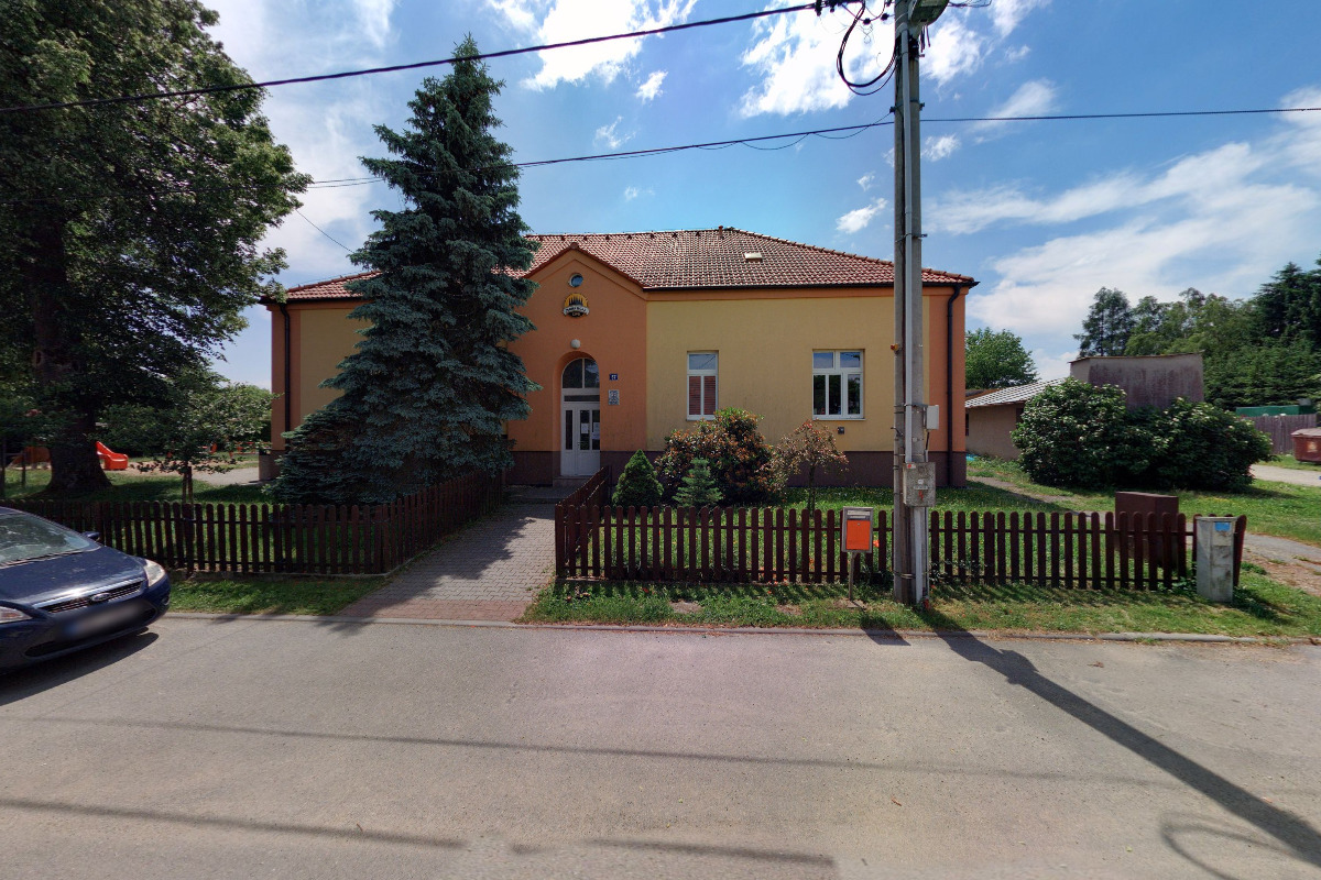 Knihovna Modračka foto 2