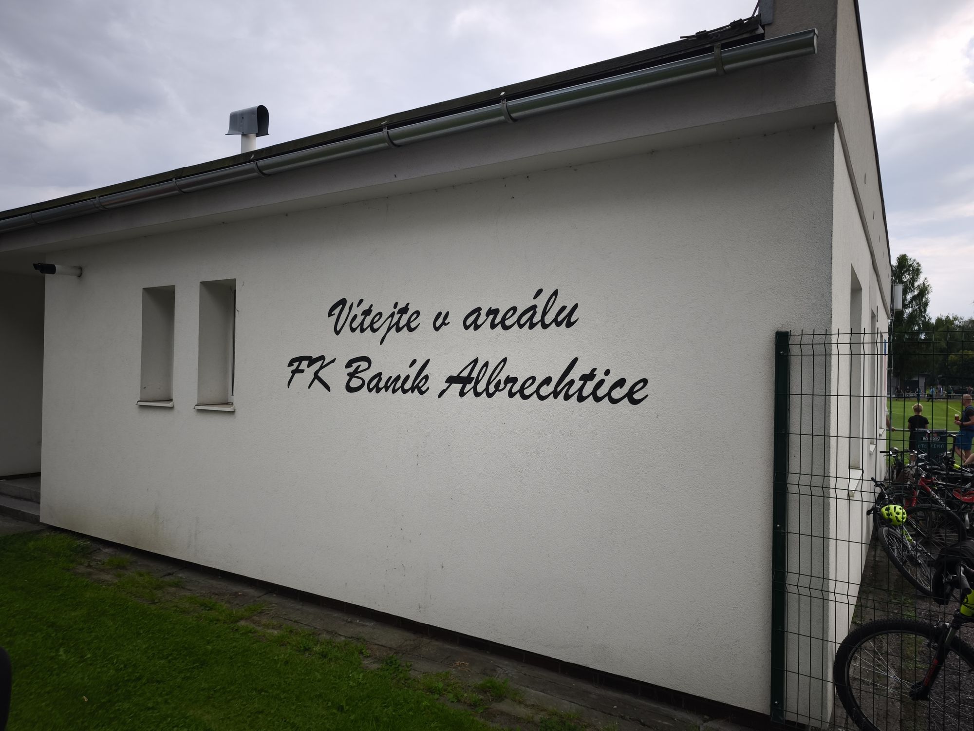 FK Baník Albrechtice - fotbalové hřiště foto 3