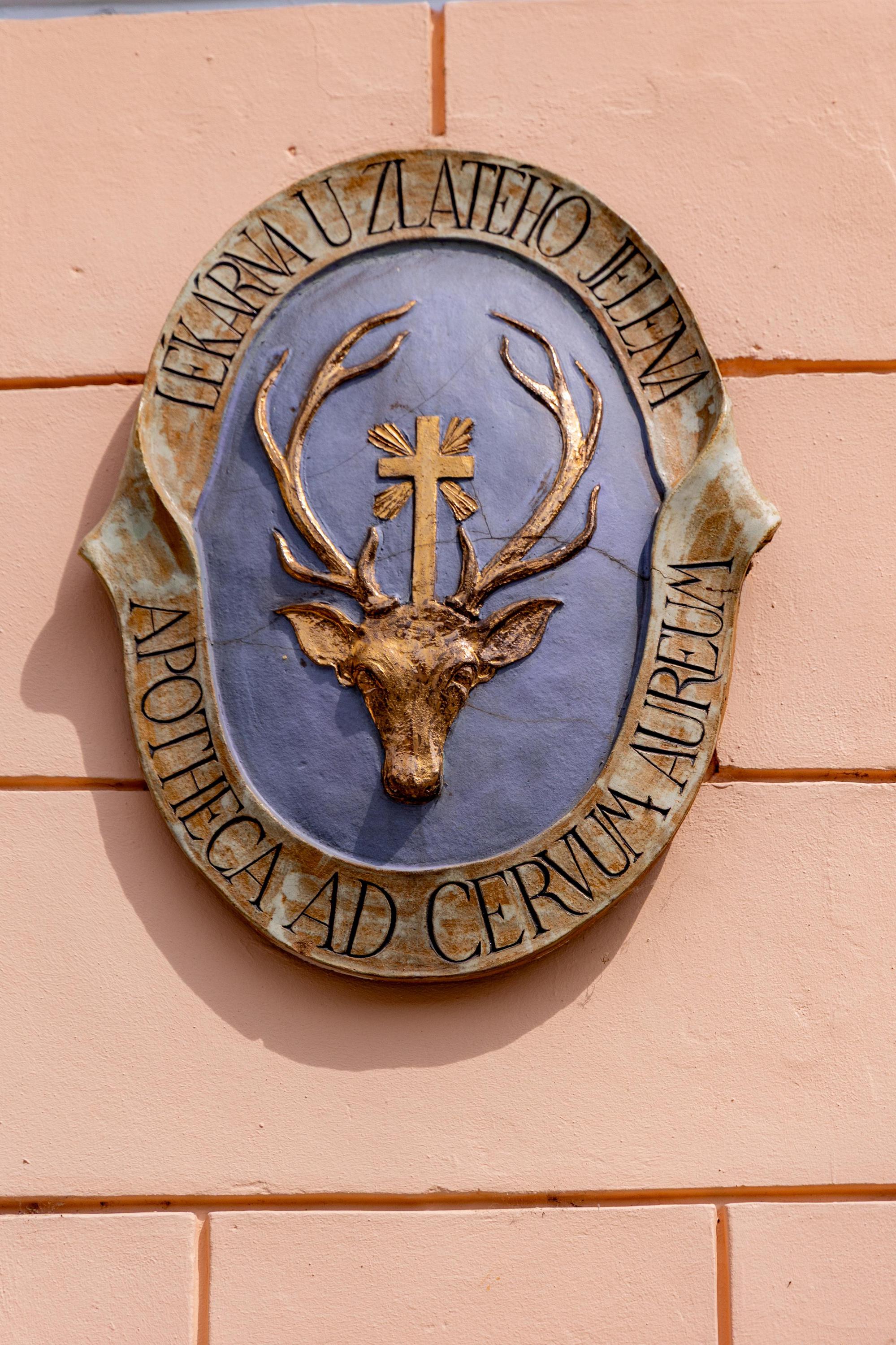 LÉKÁRNA U ZLATÉHO JELENA foto 4