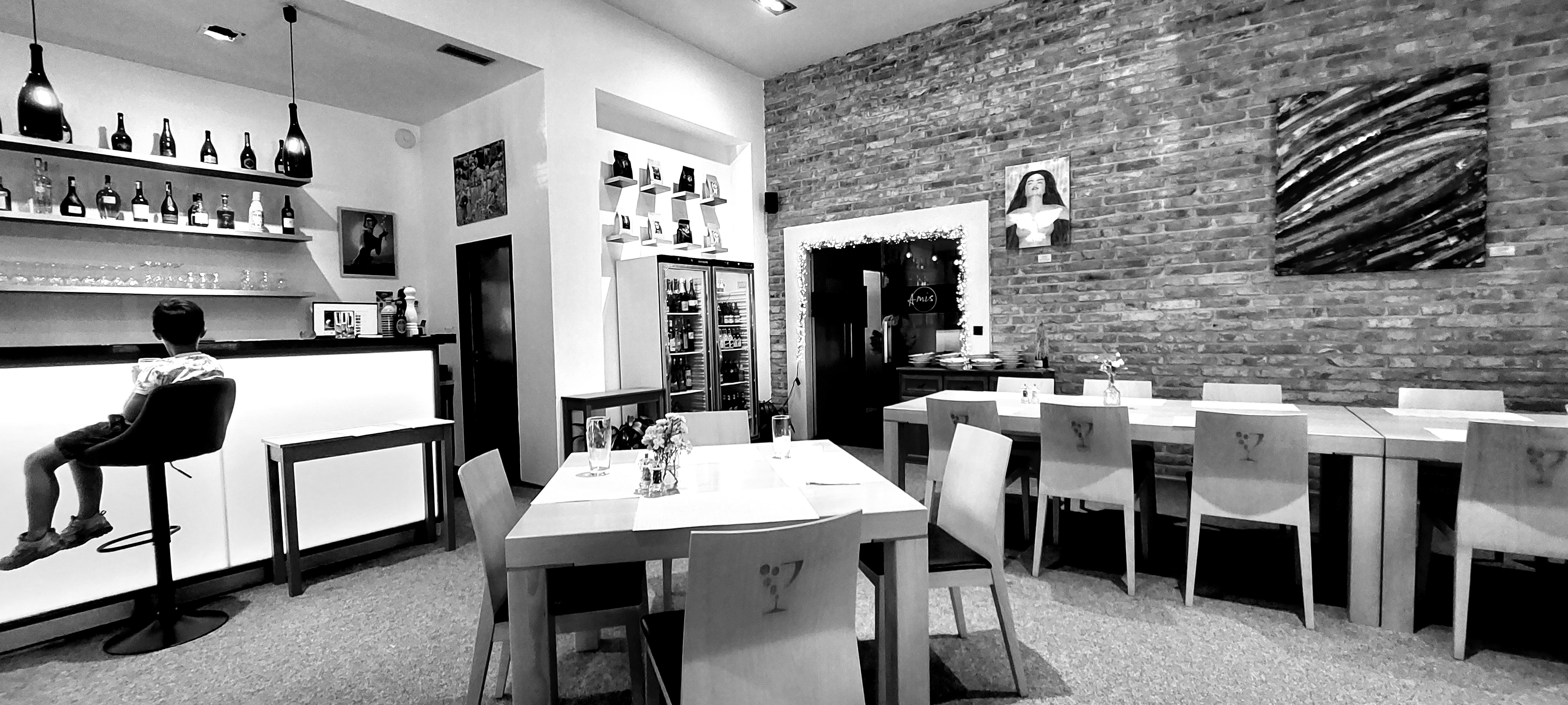 AMIS restaurant, s.r.o.