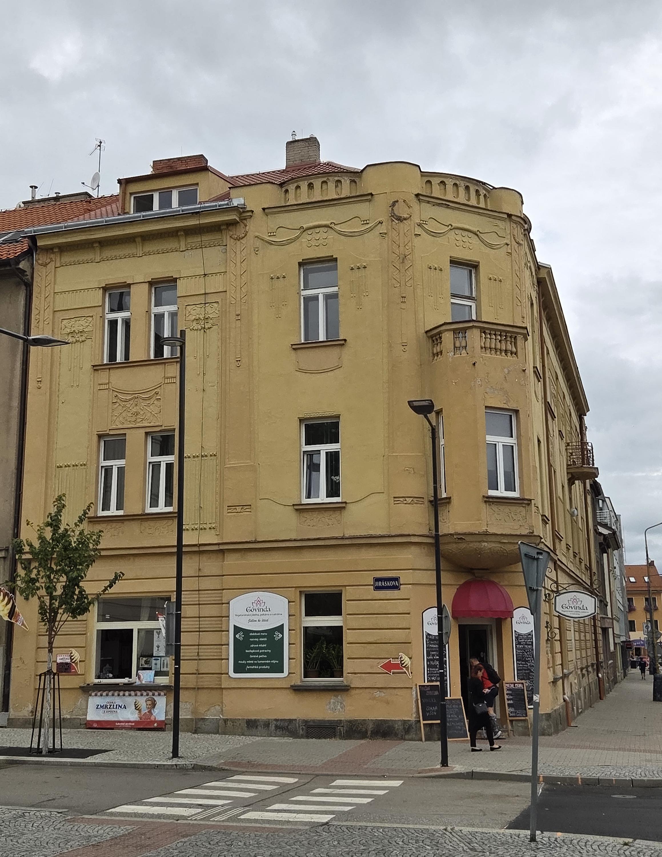 Góvinda - jídelna a cukrárna foto 4