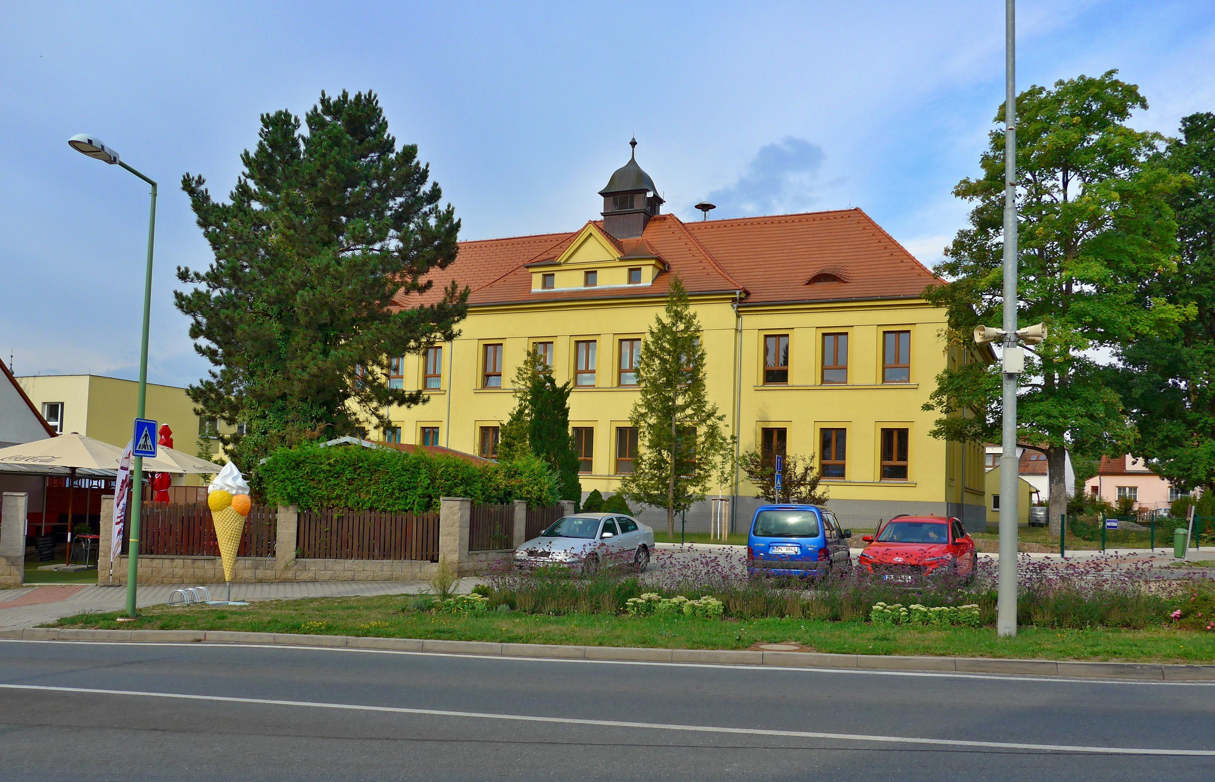 ZŠ Město Touškov foto 3
