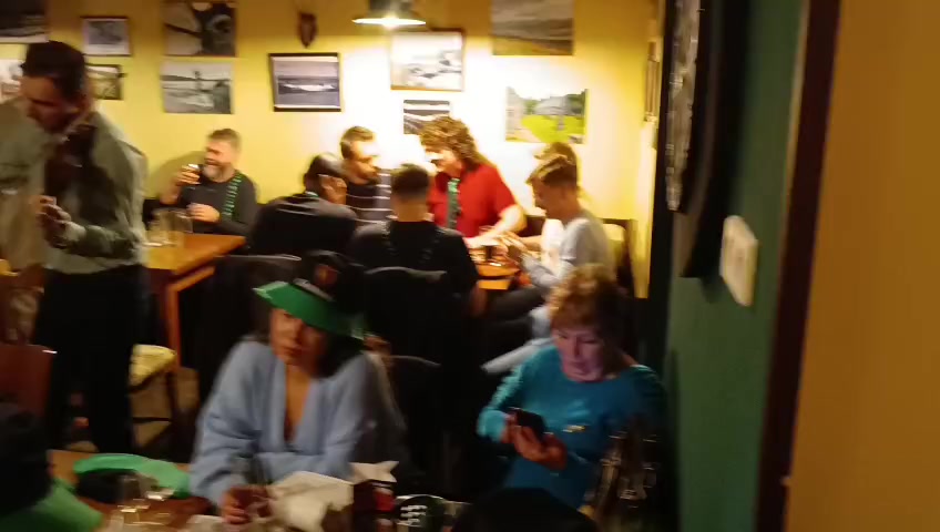 Skotský klub Šedý pes foto 2 (náhled videa)