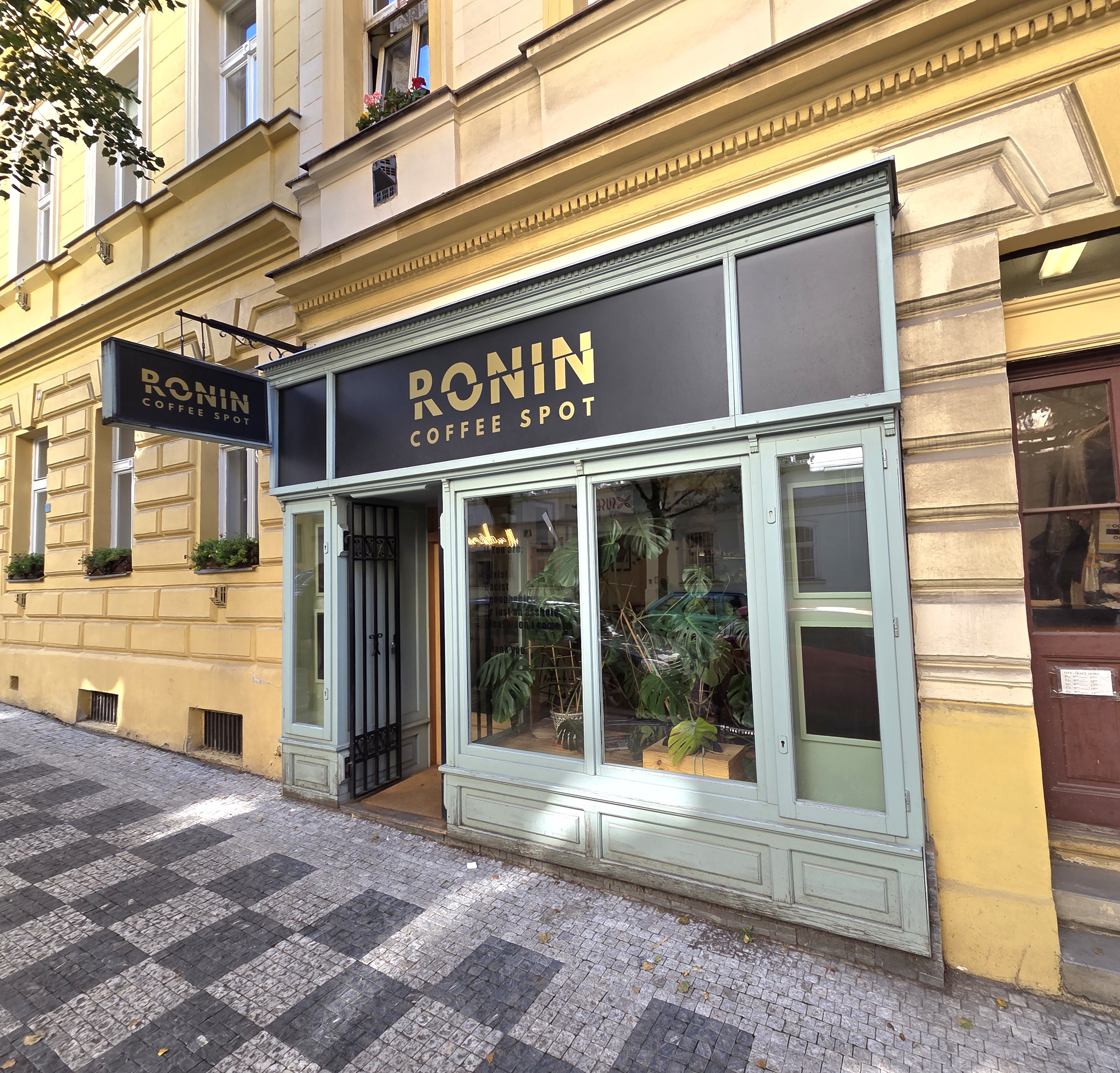 RONIN Coffee Spot foto 1