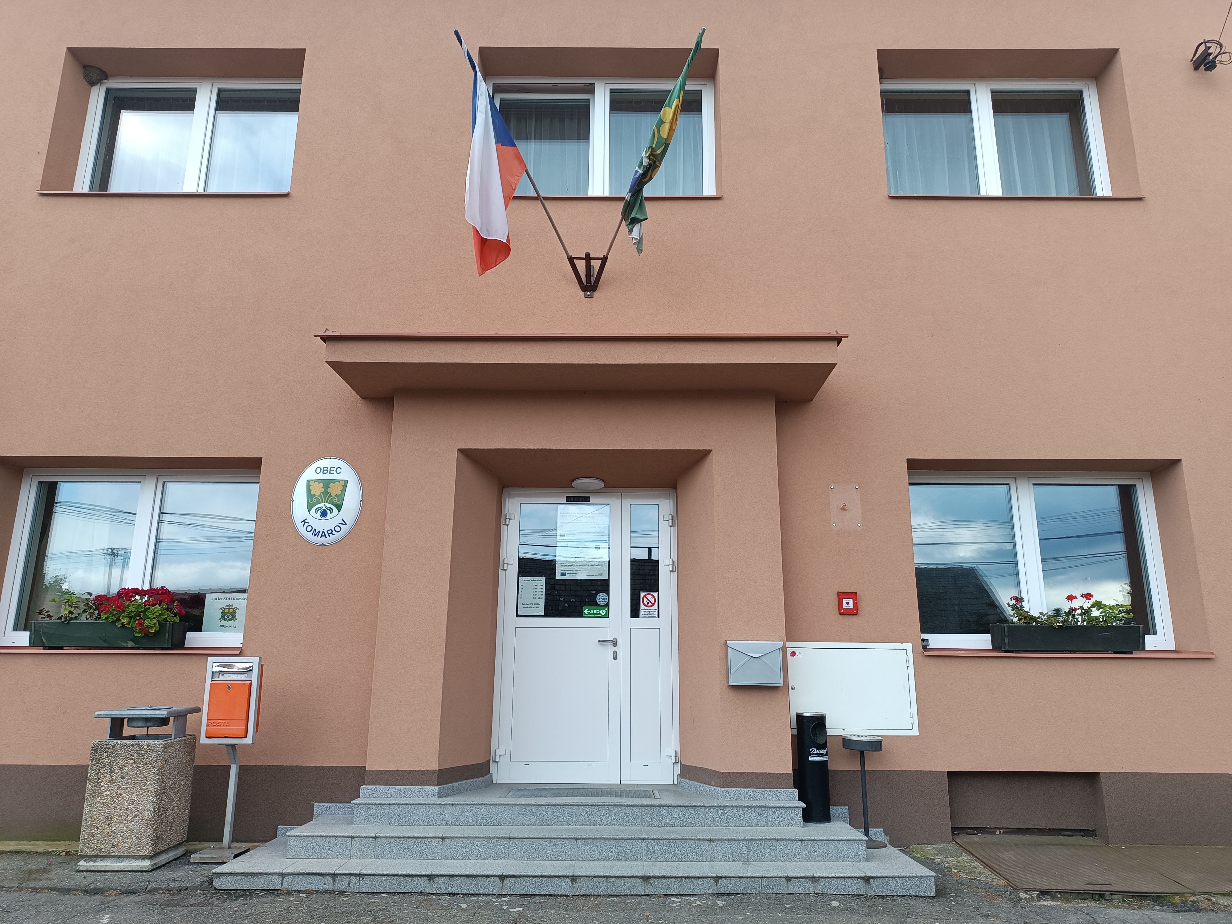 Komárov - obecní úřad foto 4