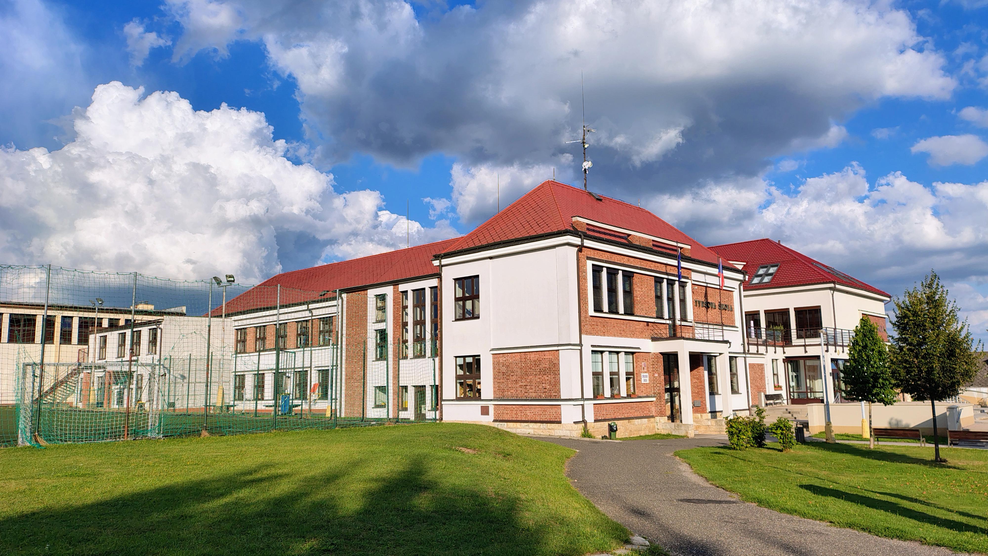 Základní škola Bílá Třemešná foto 3