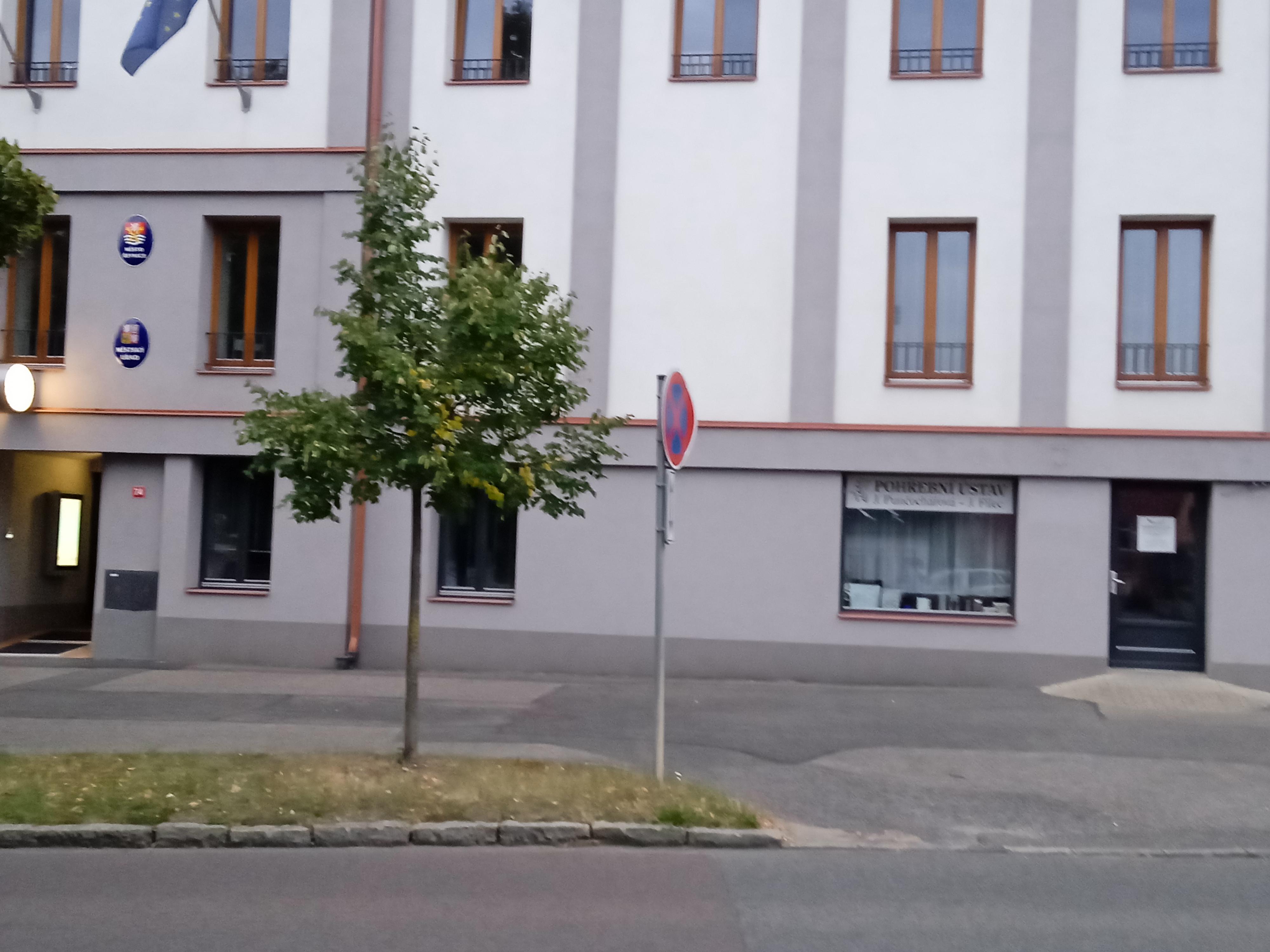 Pohřební ústav Řevnice - Jaroslava Punčochářová (Filecová) foto 3