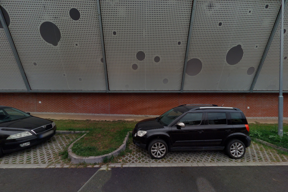 Sportovní hala Dobřany foto 2