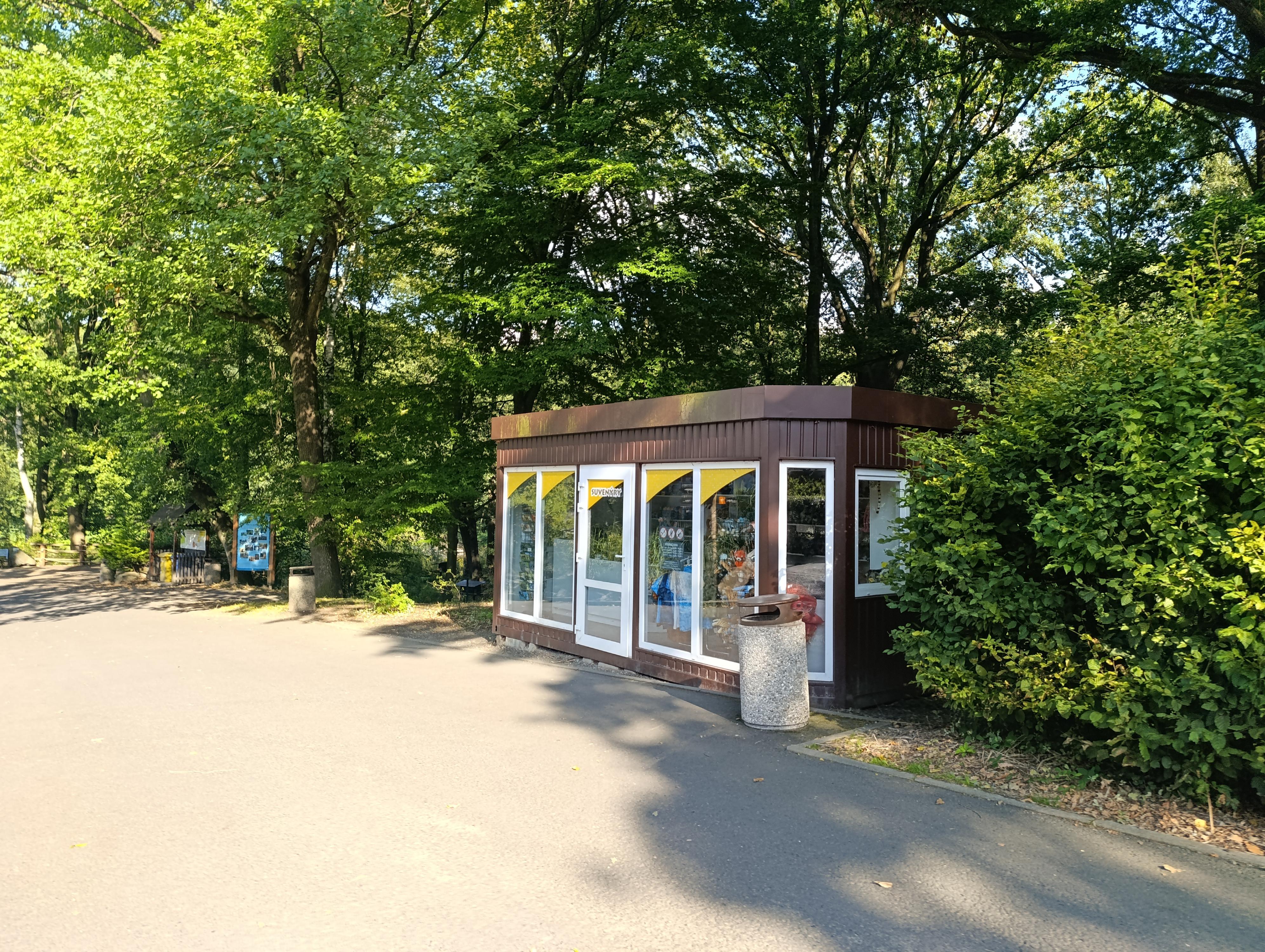 Rychlé občerstvení u pavilonu slonů