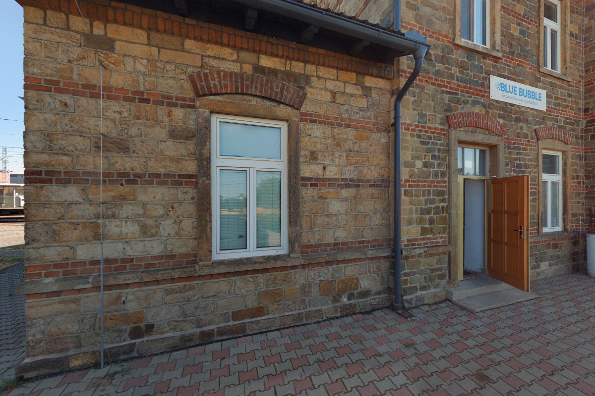 BLUE BUBBLE, s.r.o. - Expresní čistírna a prádelna