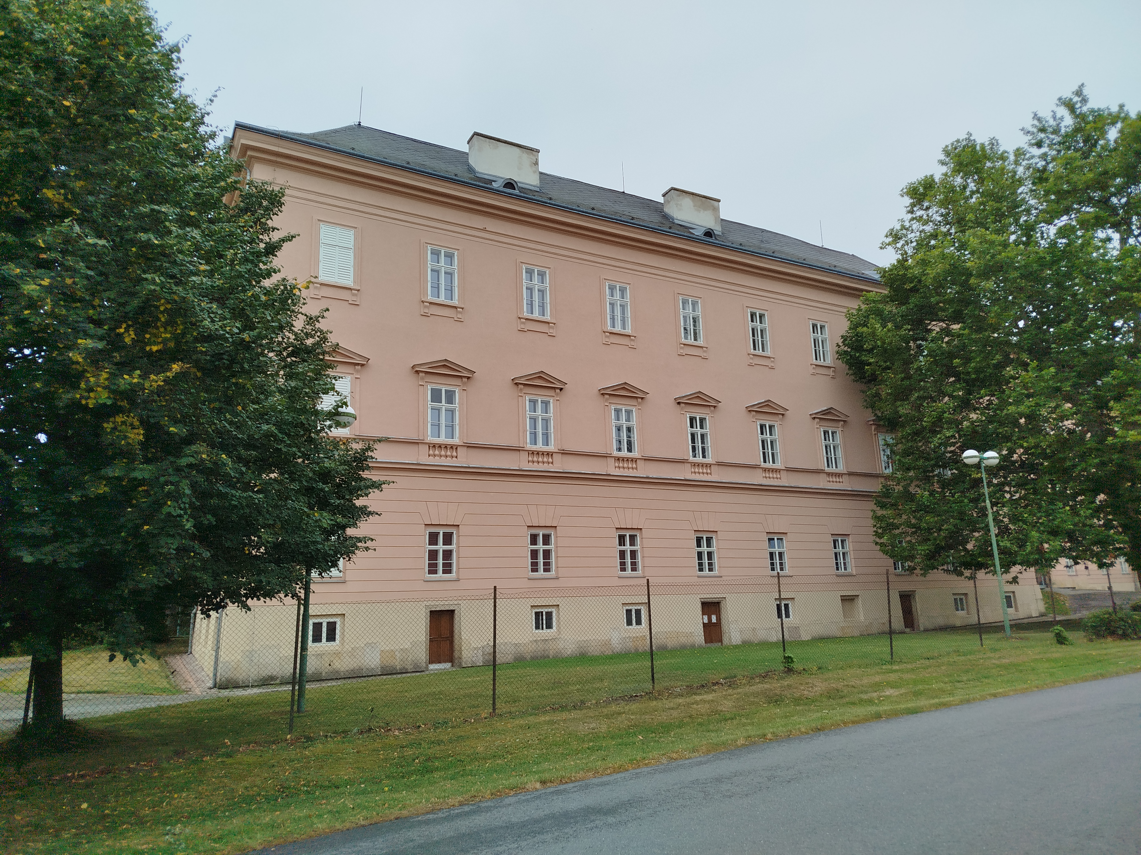 Výroba a prodej keramiky - Nové Zámky - poskytovatel sociálních služeb, příspěvková organizace