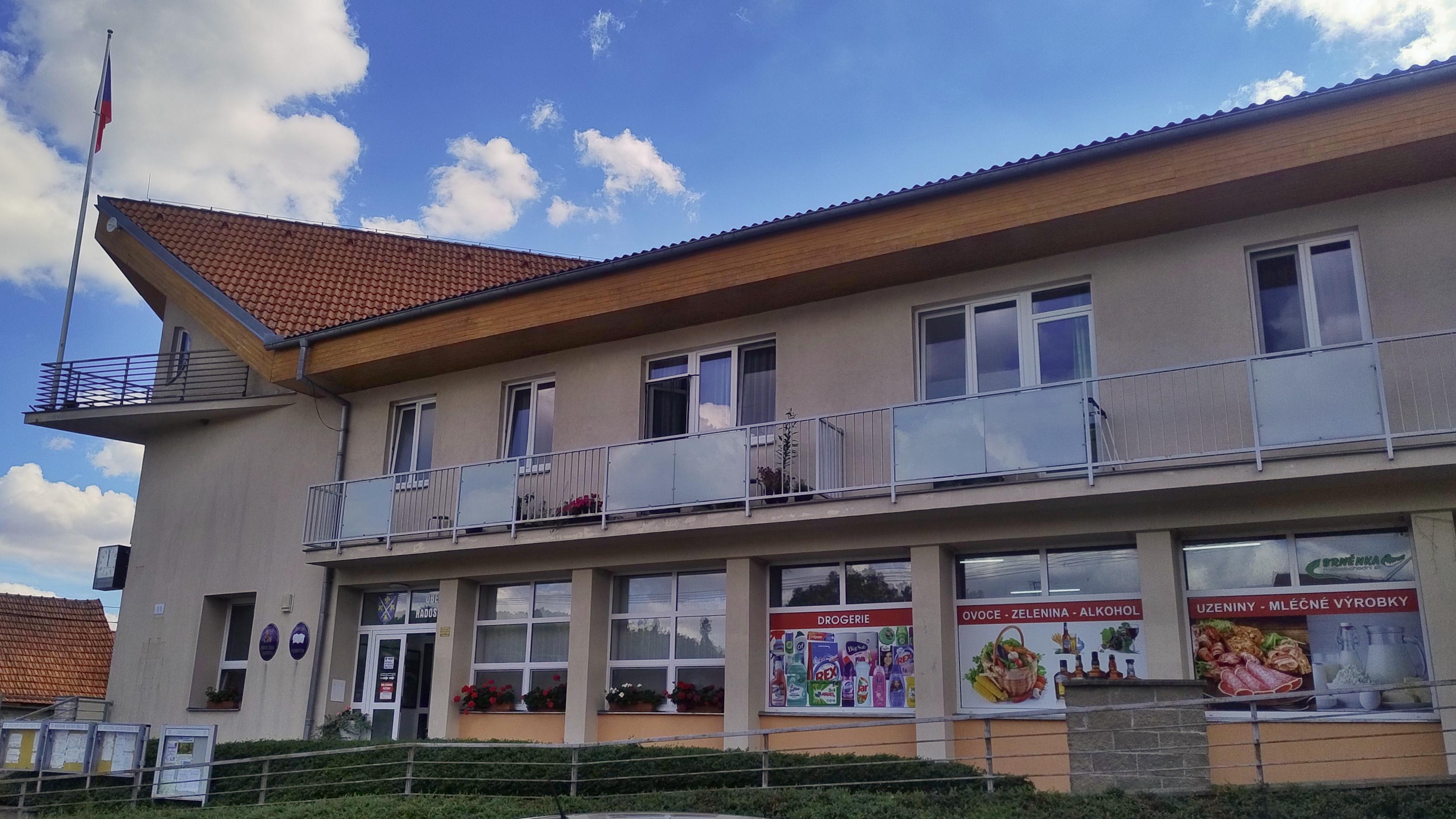 Radostice - obecní úřad foto 2