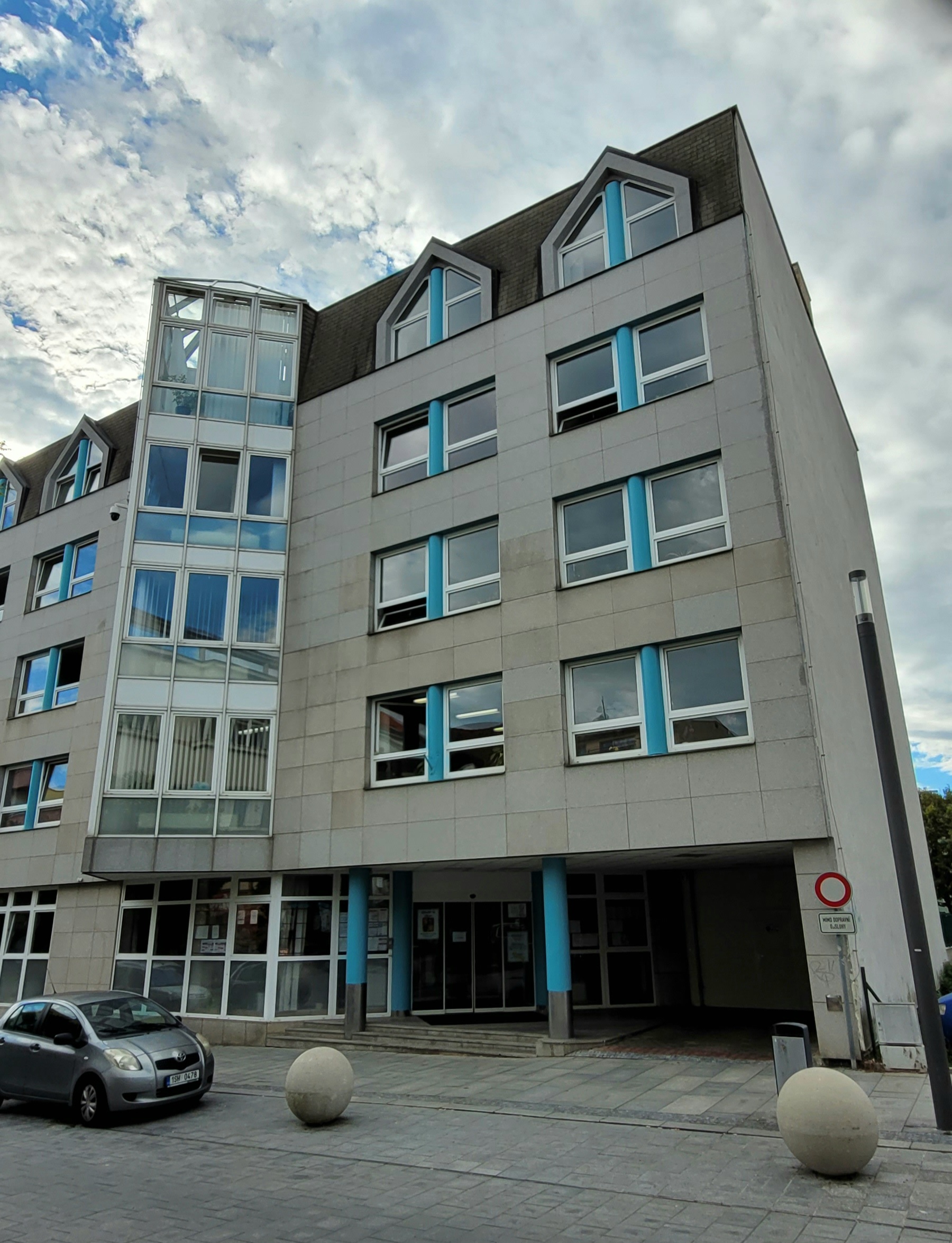 Finanční úřad pro Středočeský kraj - Územní pracoviště v Benešově foto 3