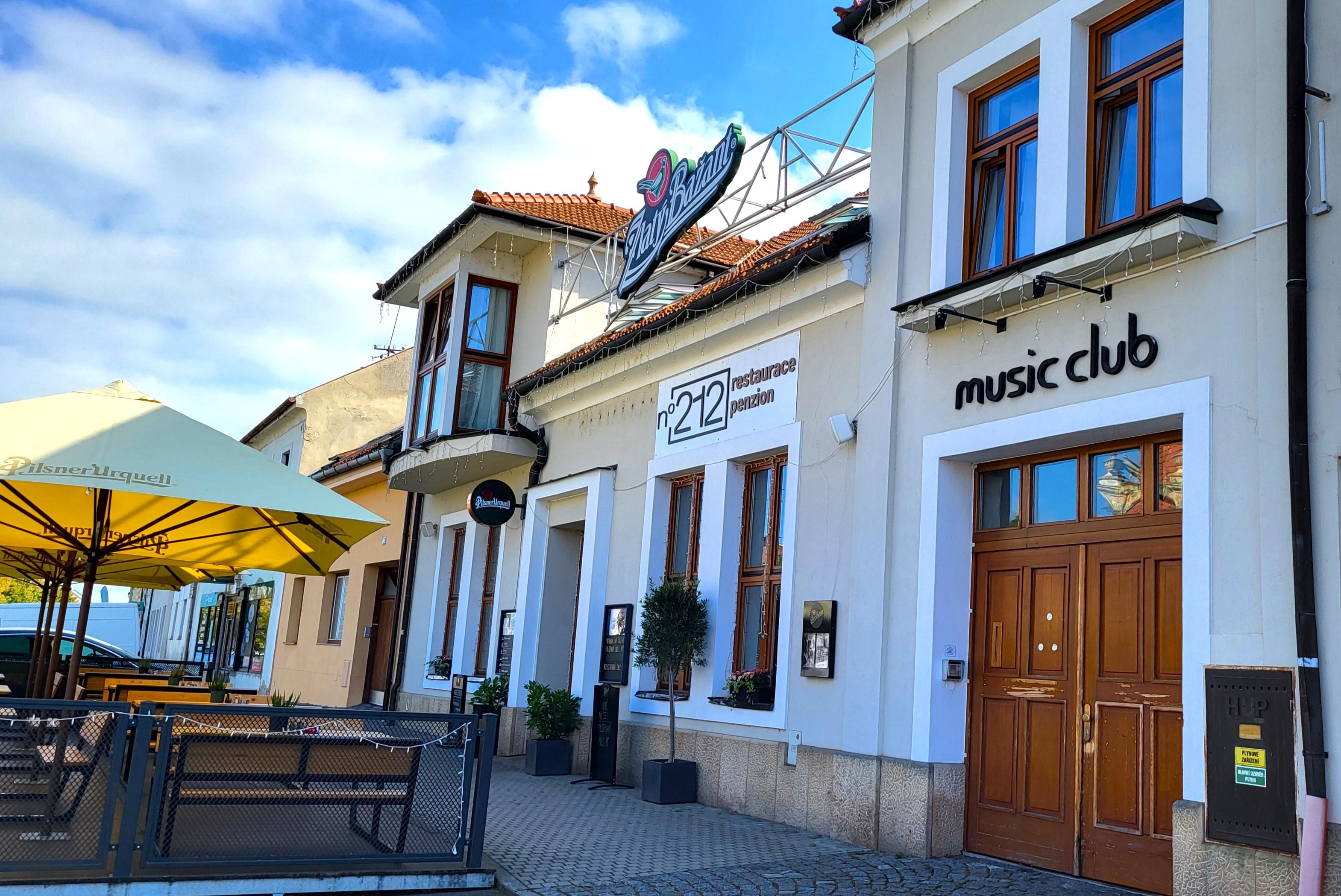 No 212 restaurace a penzion foto 5