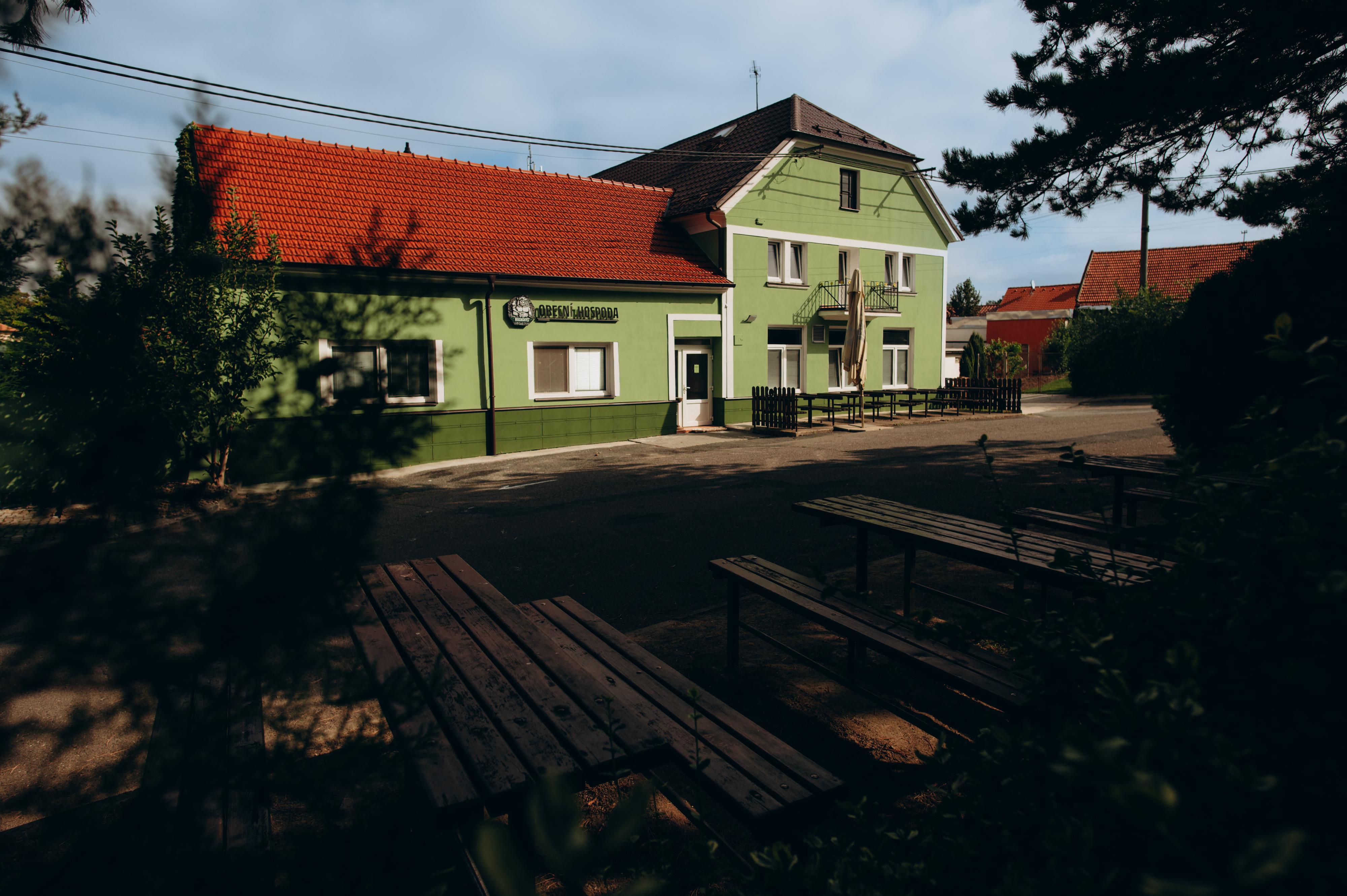 Obecní hospoda Vážany foto 2