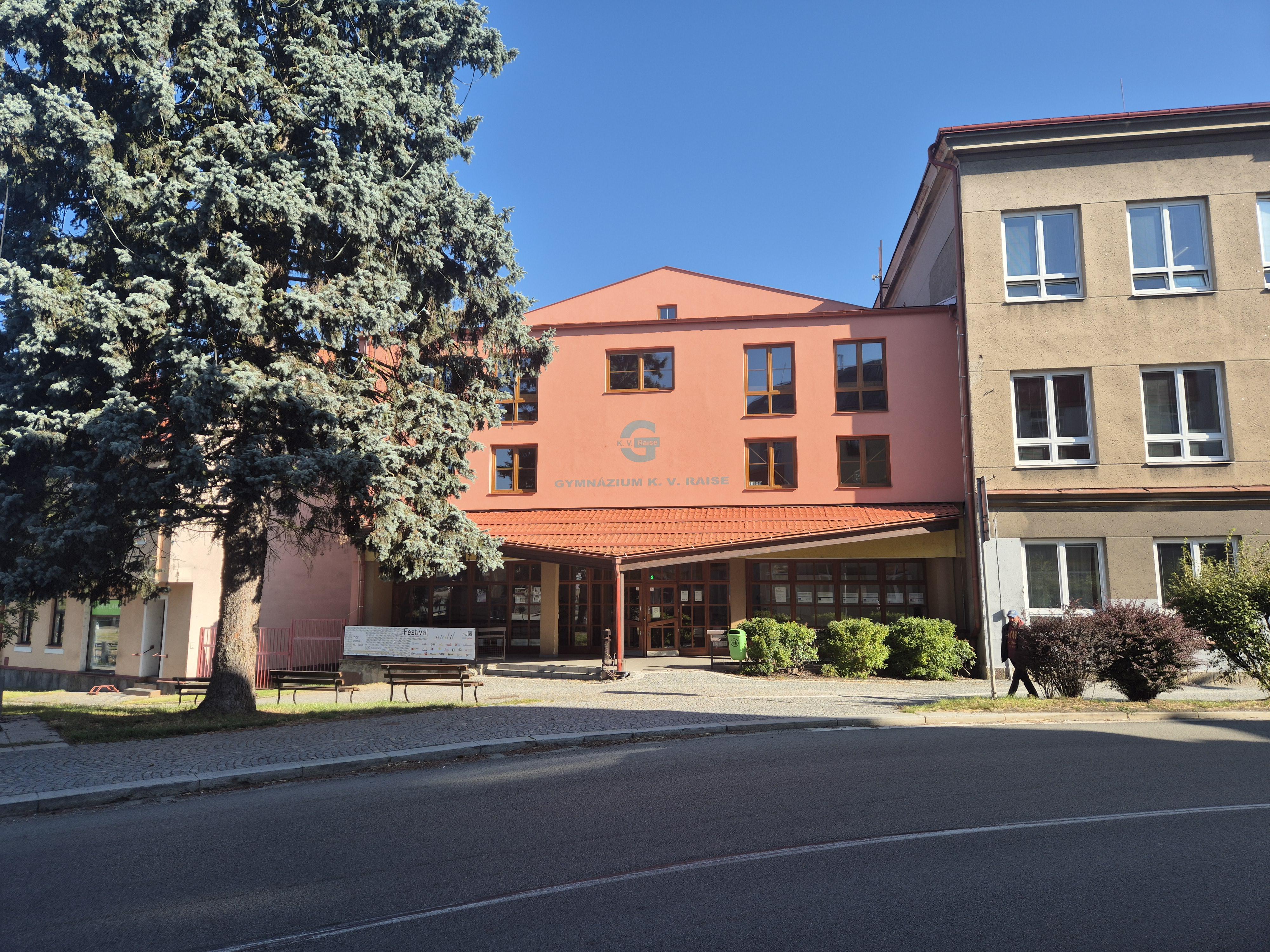 Gymnázium K. V. Raise a Střední odborné učiliště, Hlinsko, Adámkova 55 foto 5