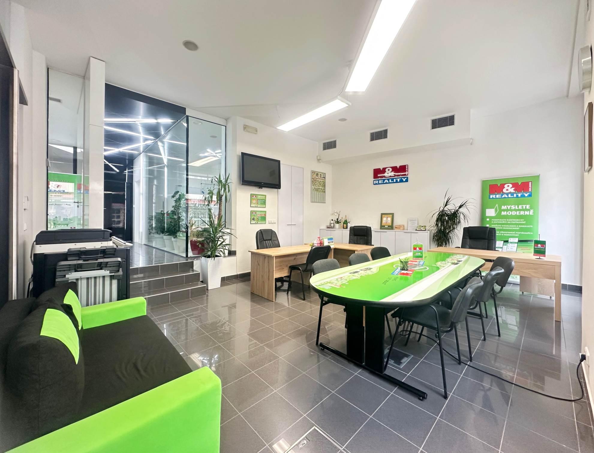 Mgr. Veronika Skalická - realitní makléř foto 2